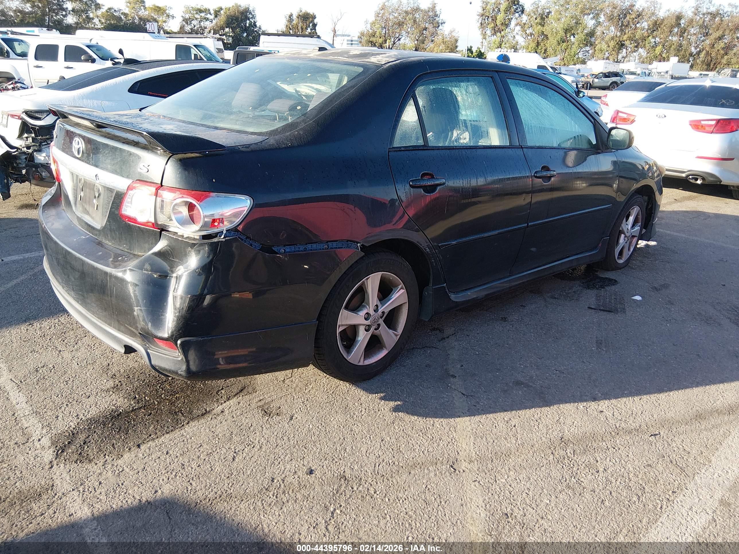 TOYOTA COROLLA image 4