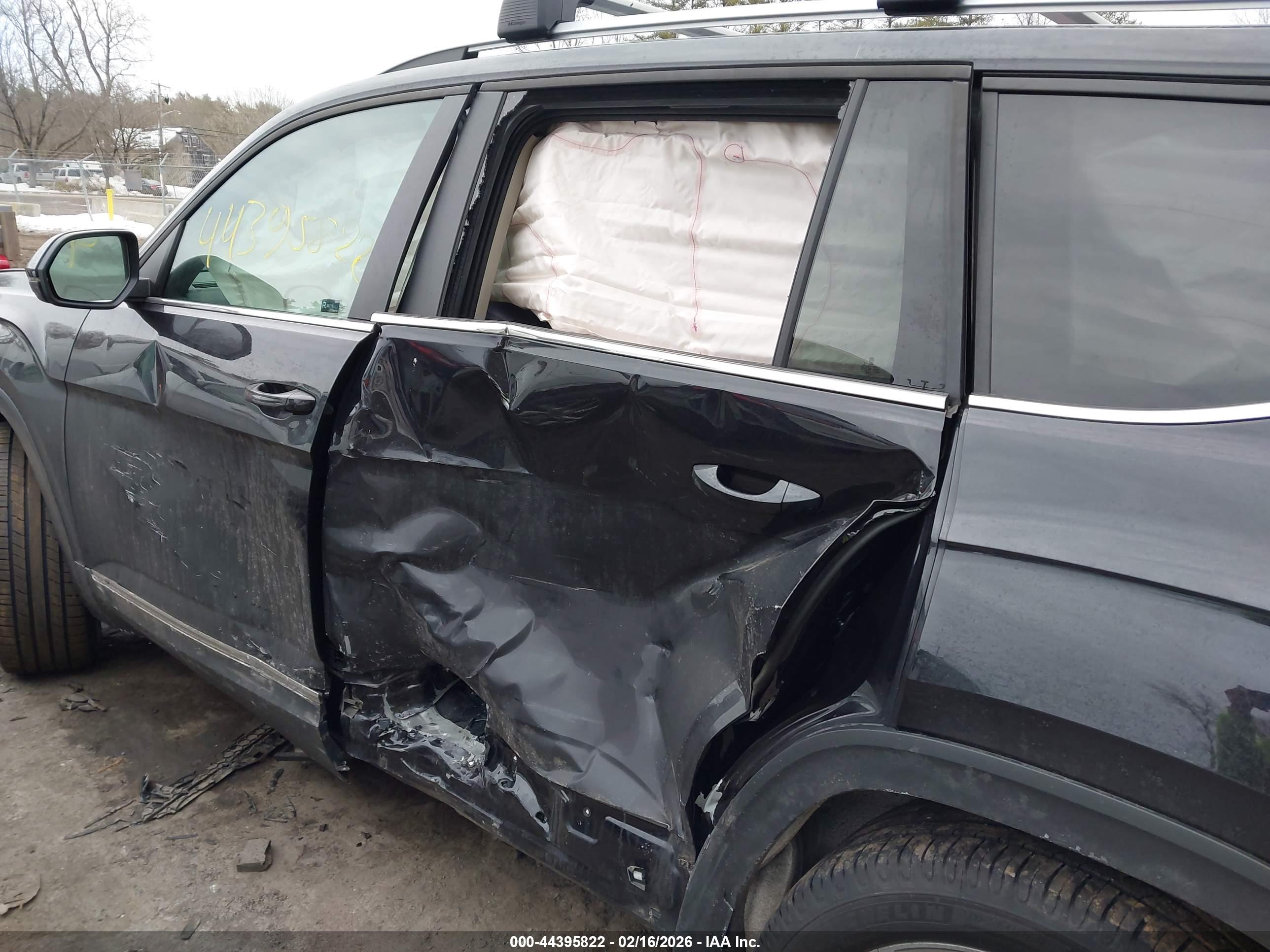 VOLKSWAGEN ATLAS image 6
