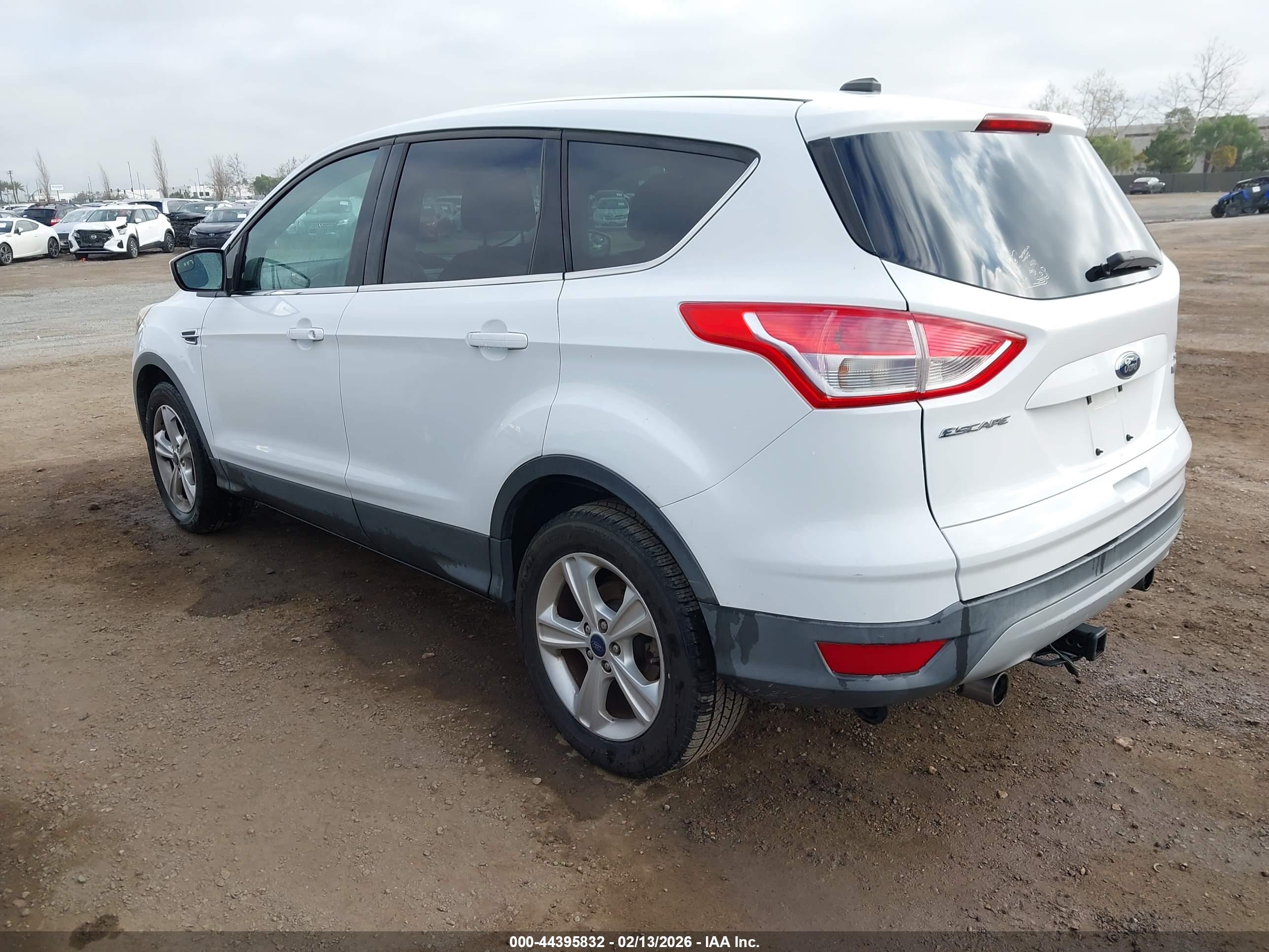 FORD ESCAPE image 3