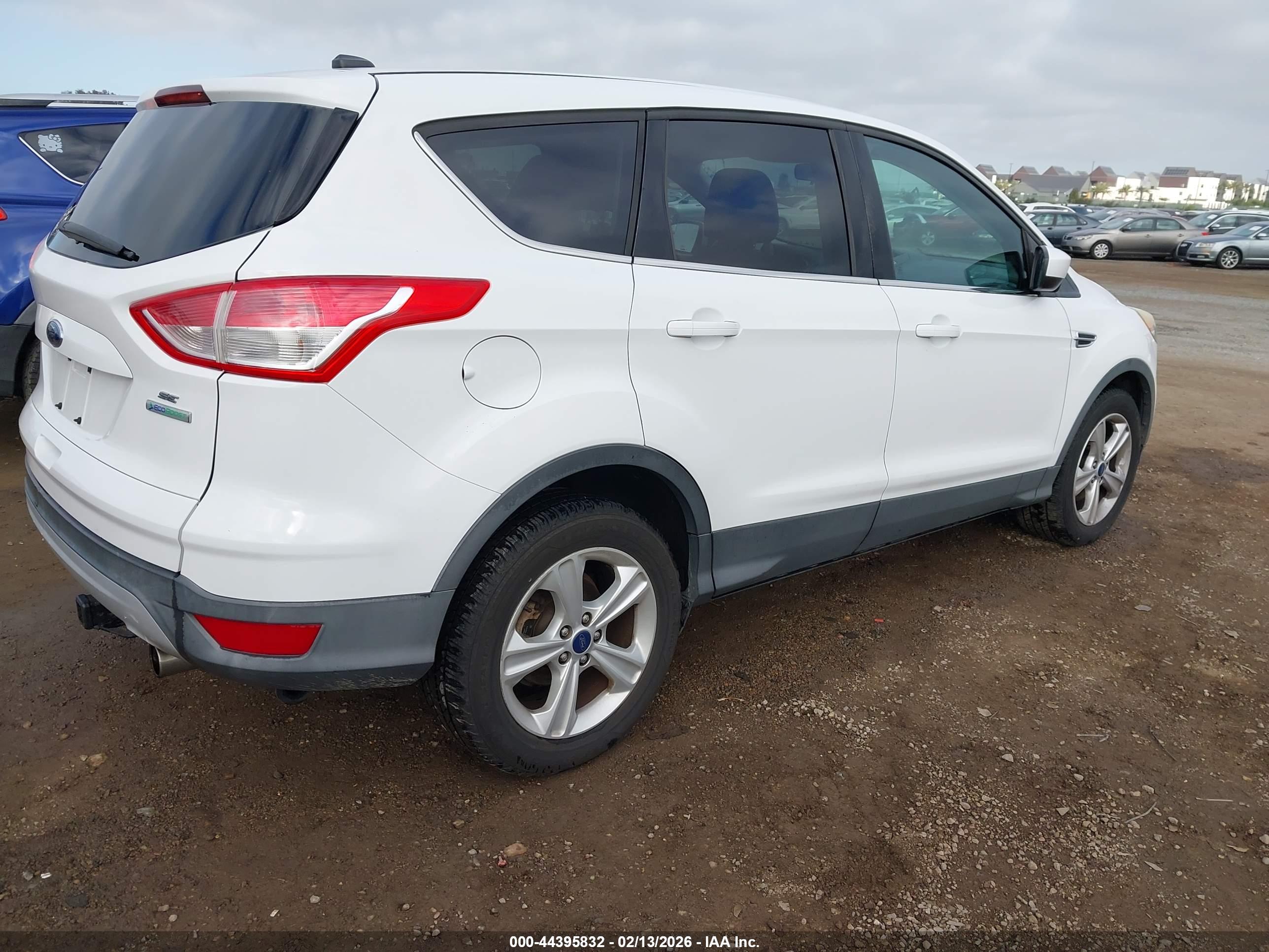 FORD ESCAPE image 4