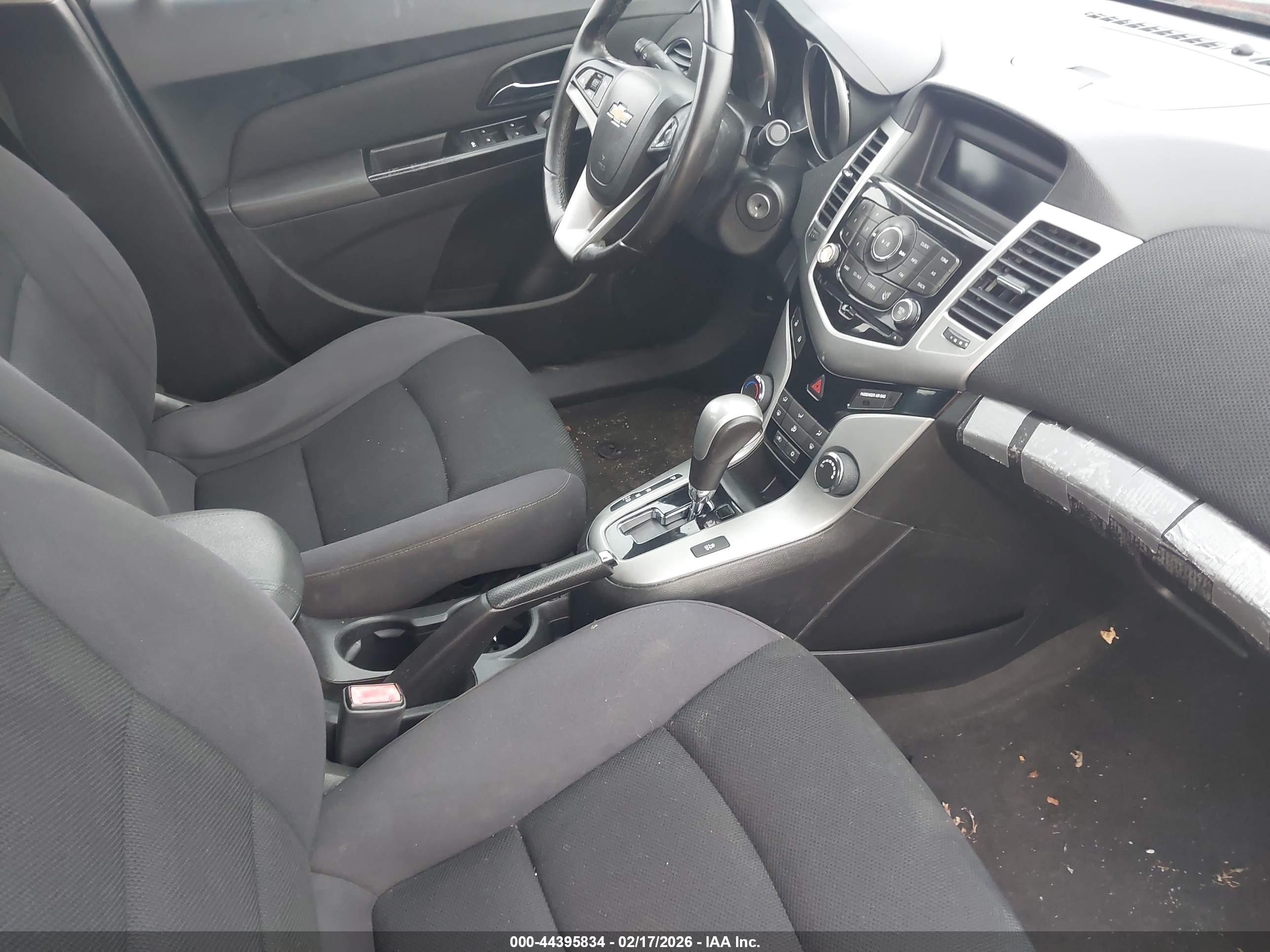 CHEVROLET CRUZE image 5