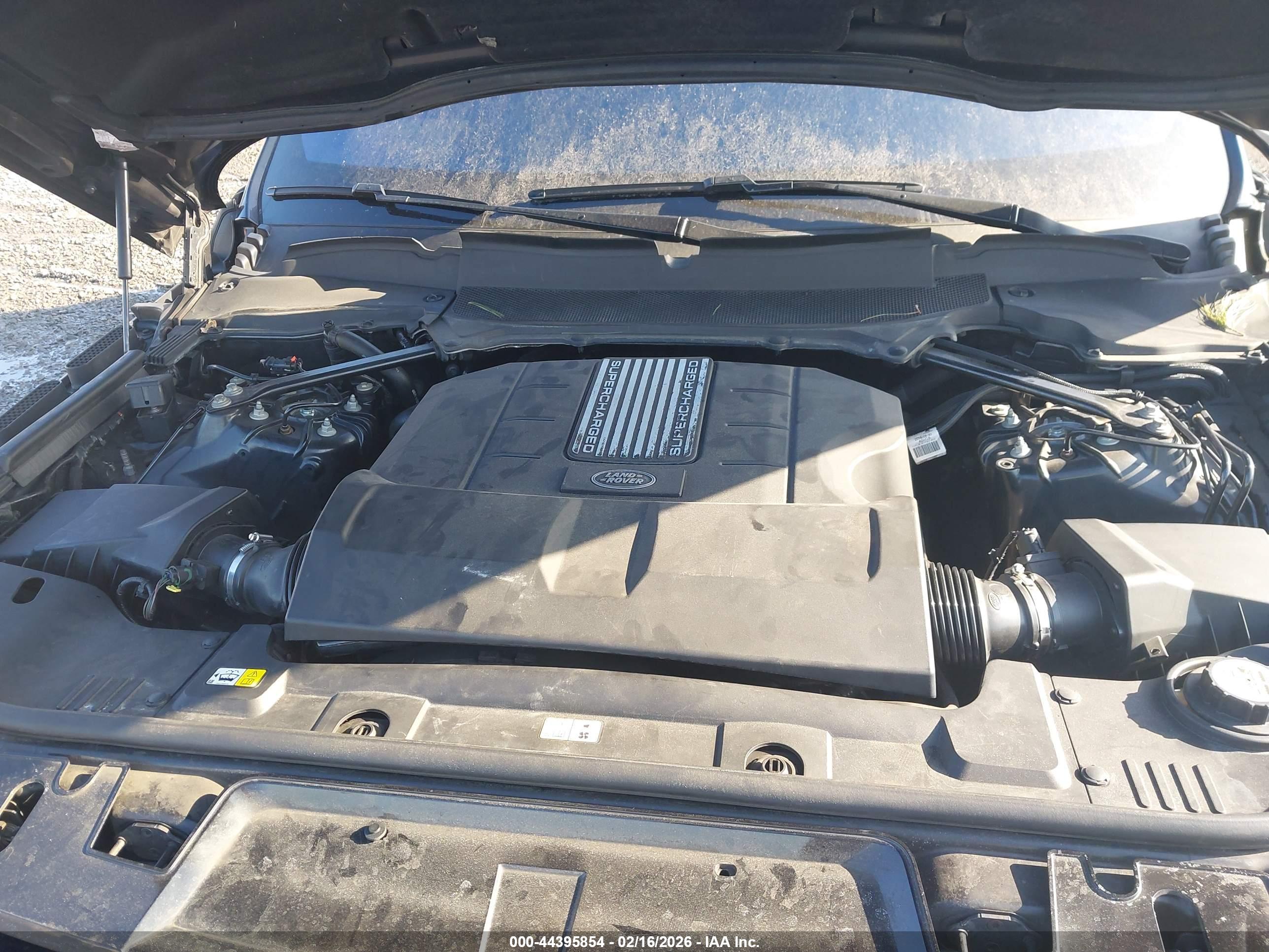 LAND ROVER image 10