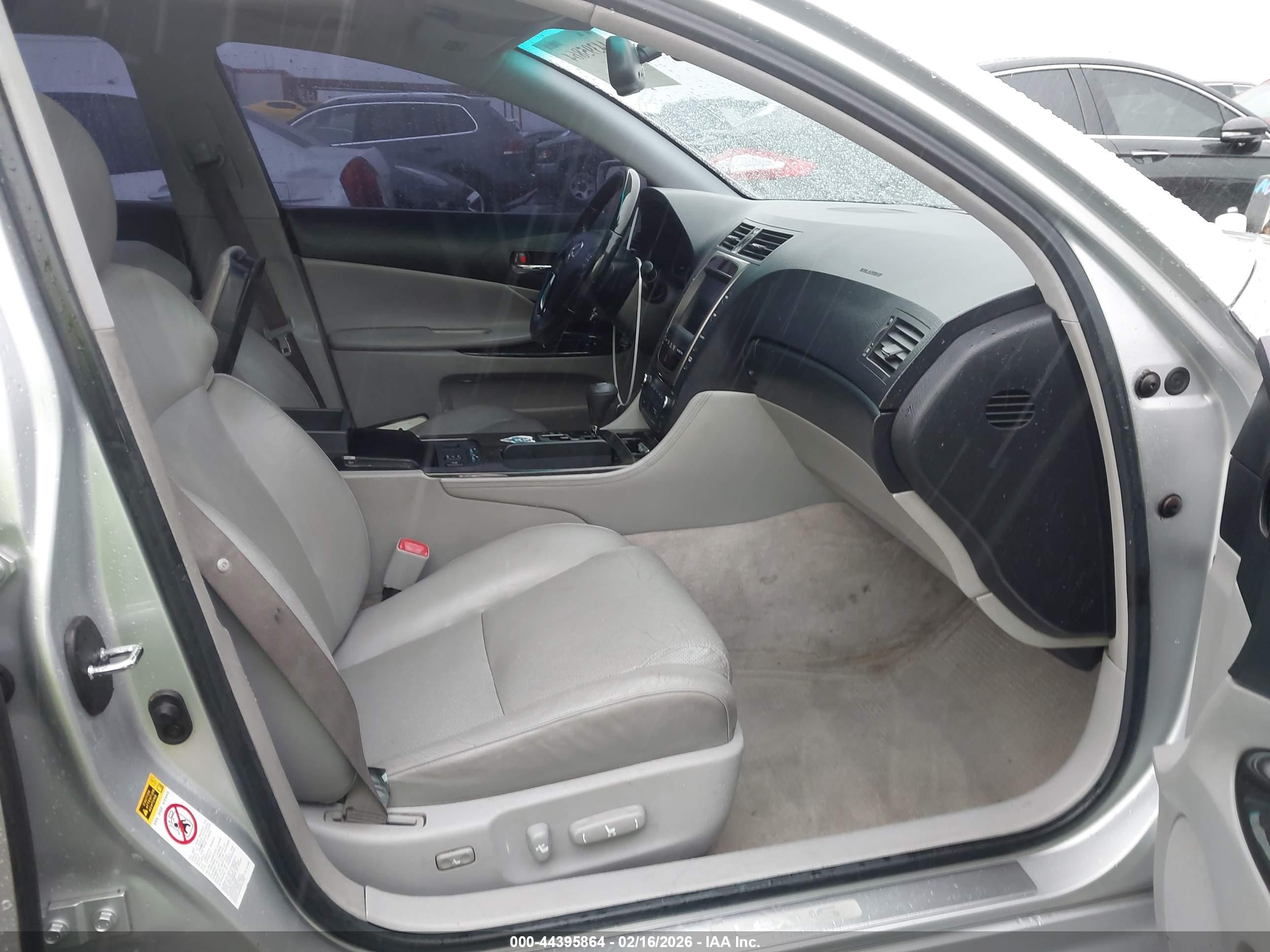 LEXUS GS image 5