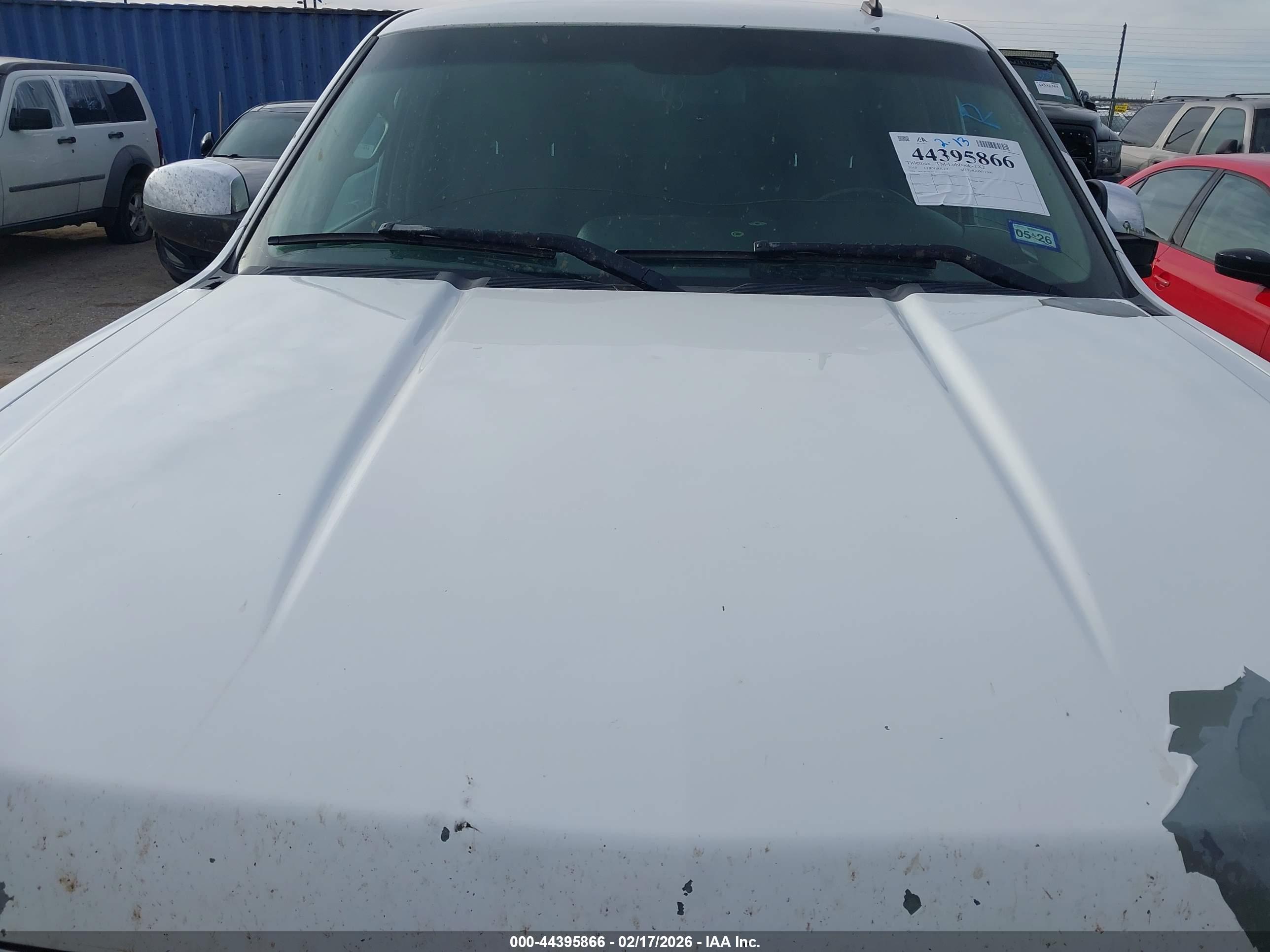CHEVROLET SILVERADO image 6