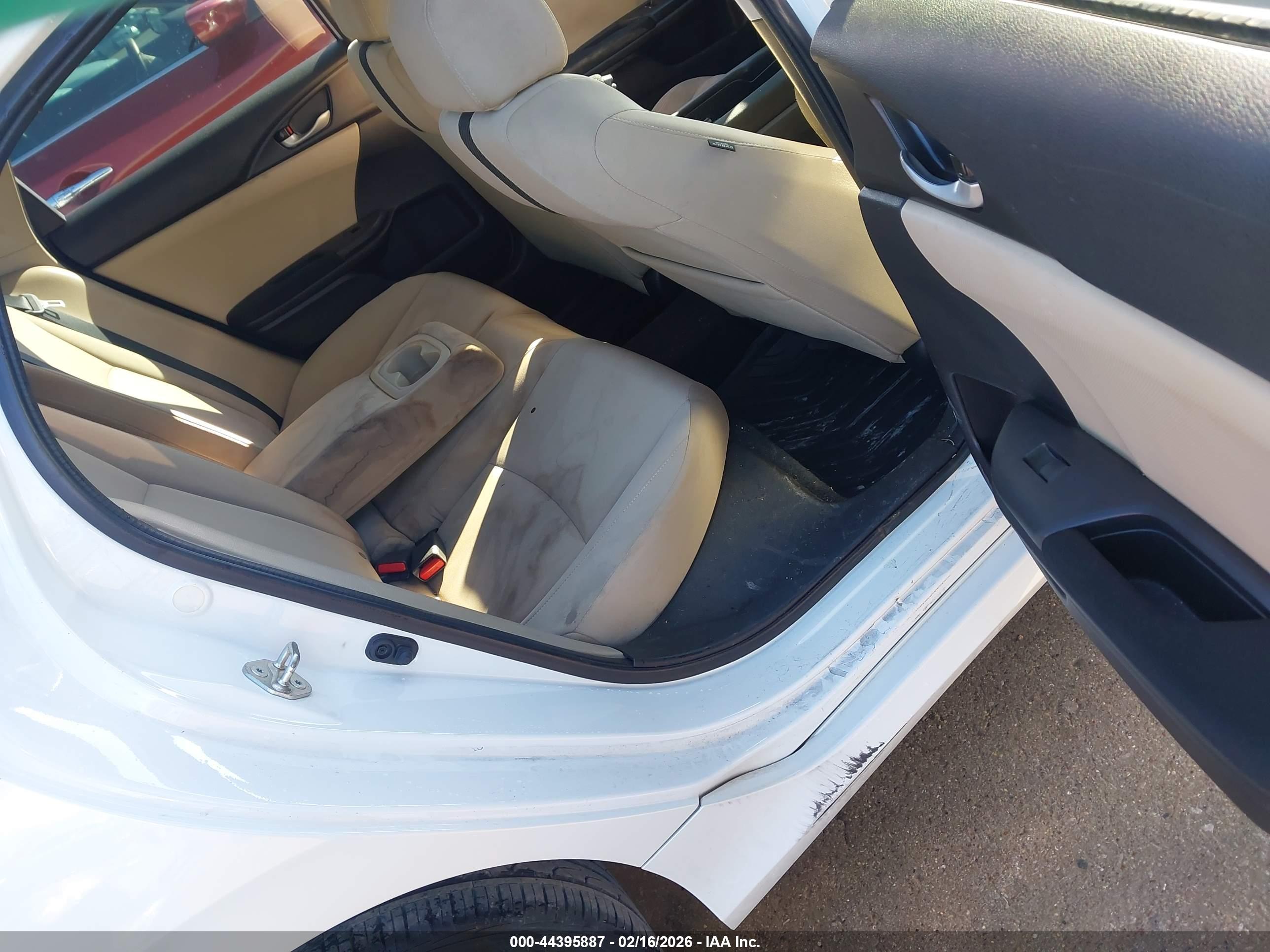 HONDA CIVIC image 8