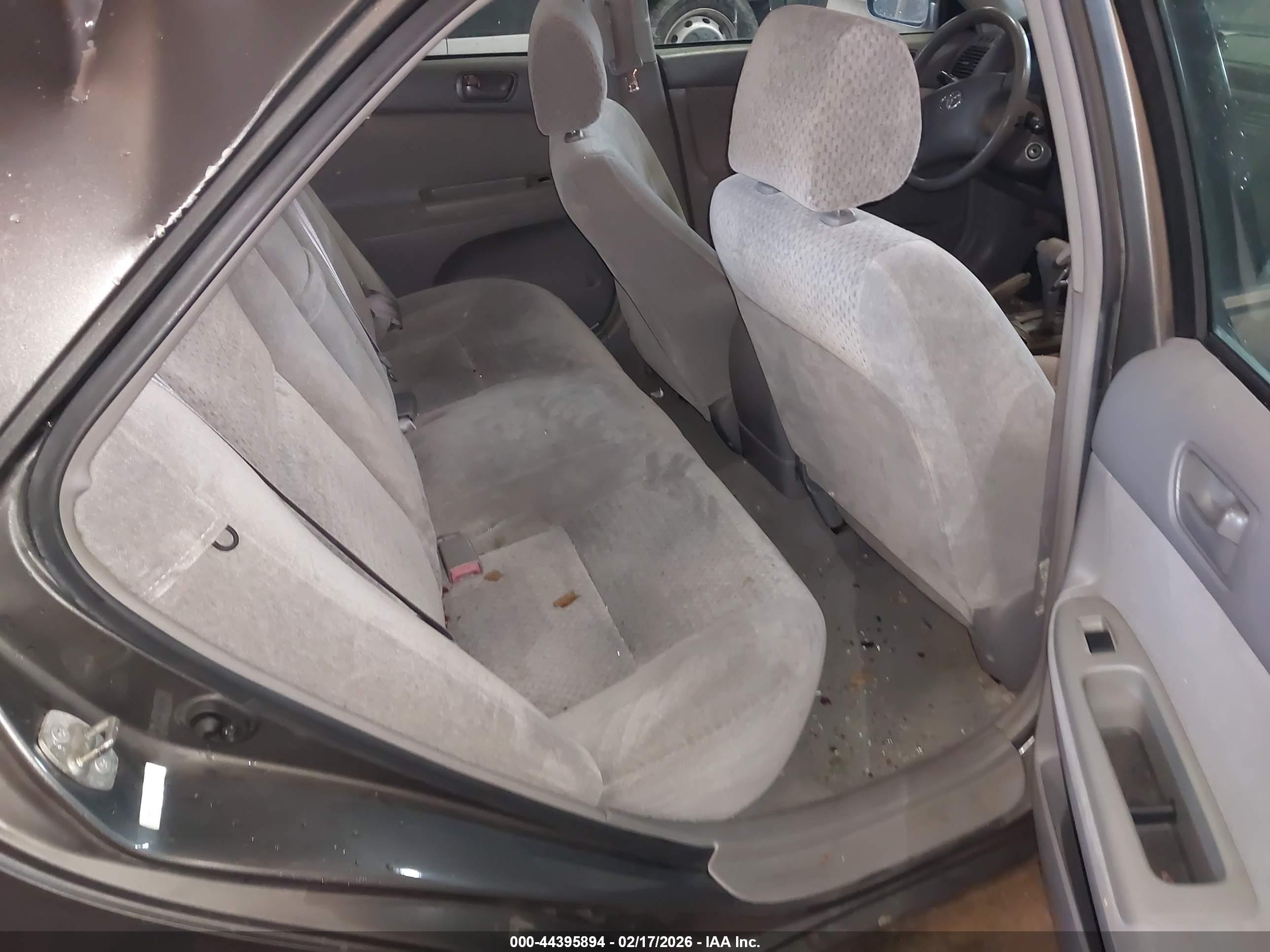 TOYOTA CAMRY image 8
