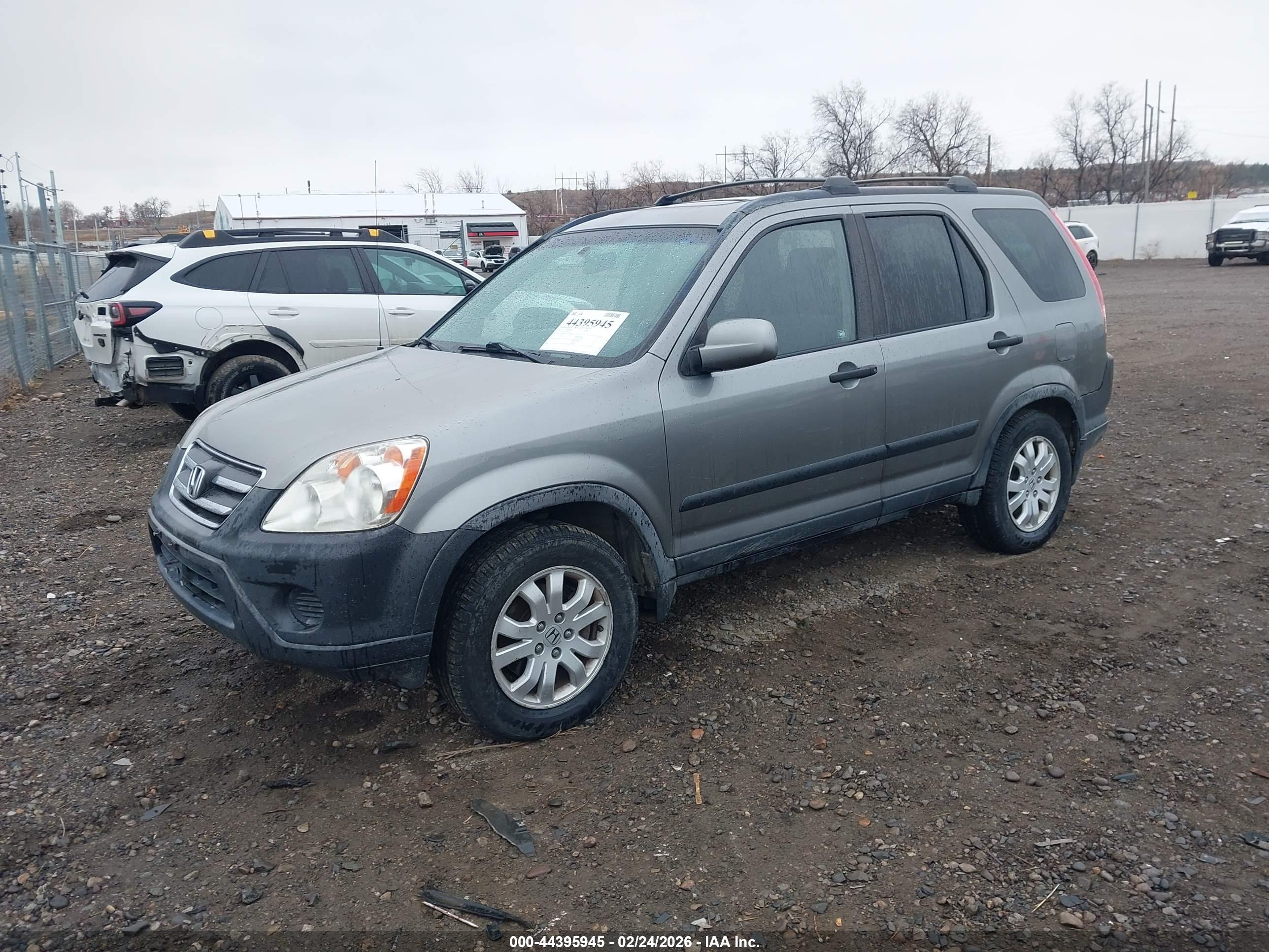 HONDA CR-V image 2