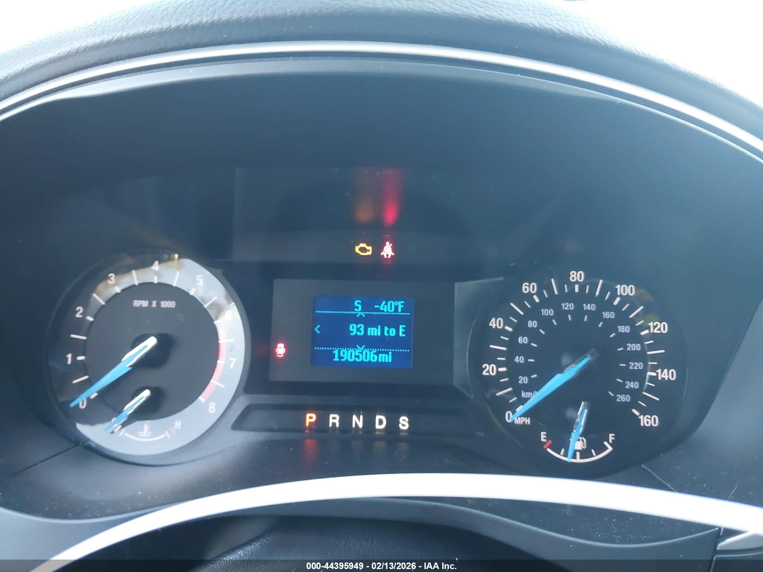FORD FUSION image 7