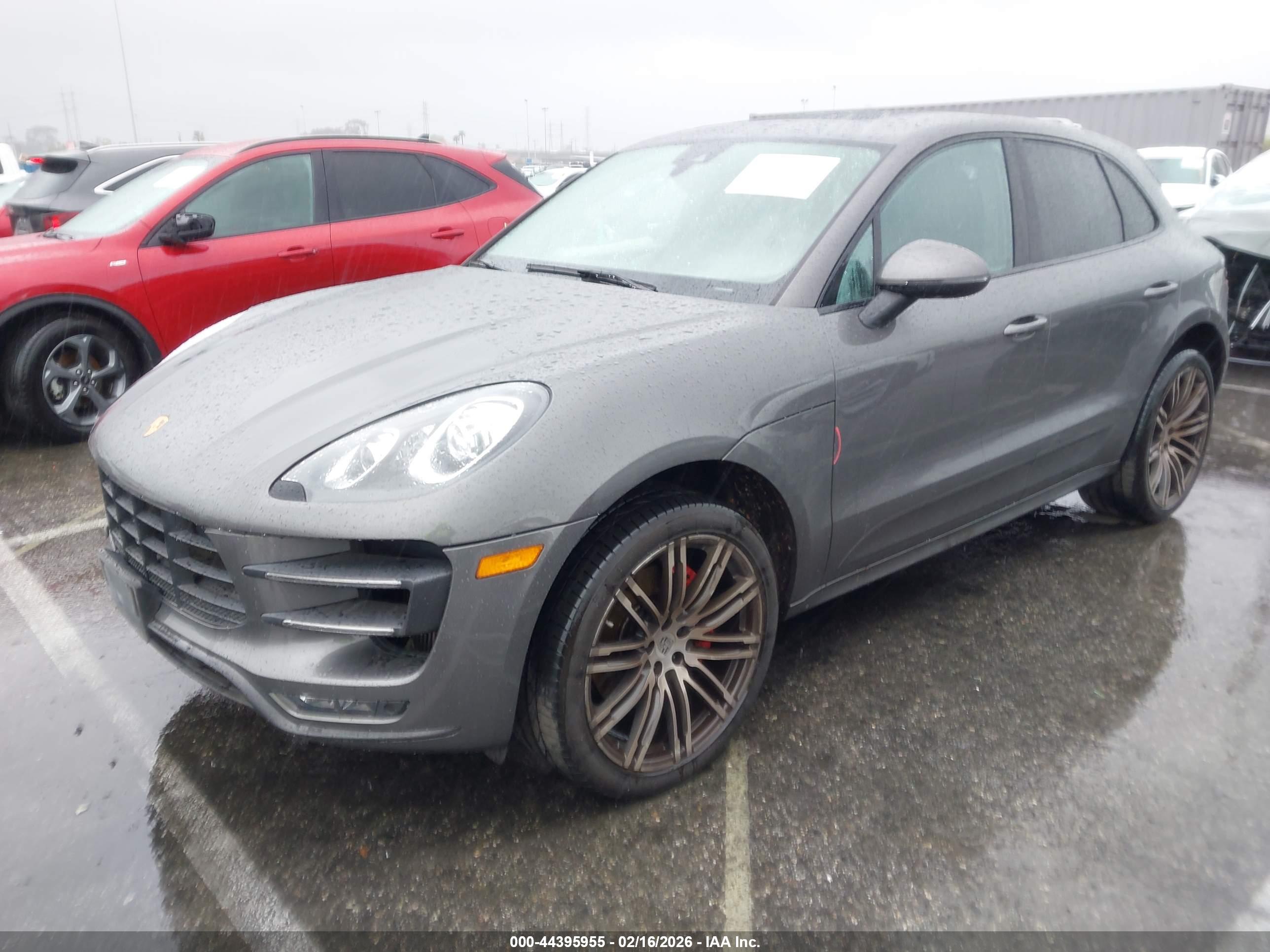 PORSCHE MACAN image 2