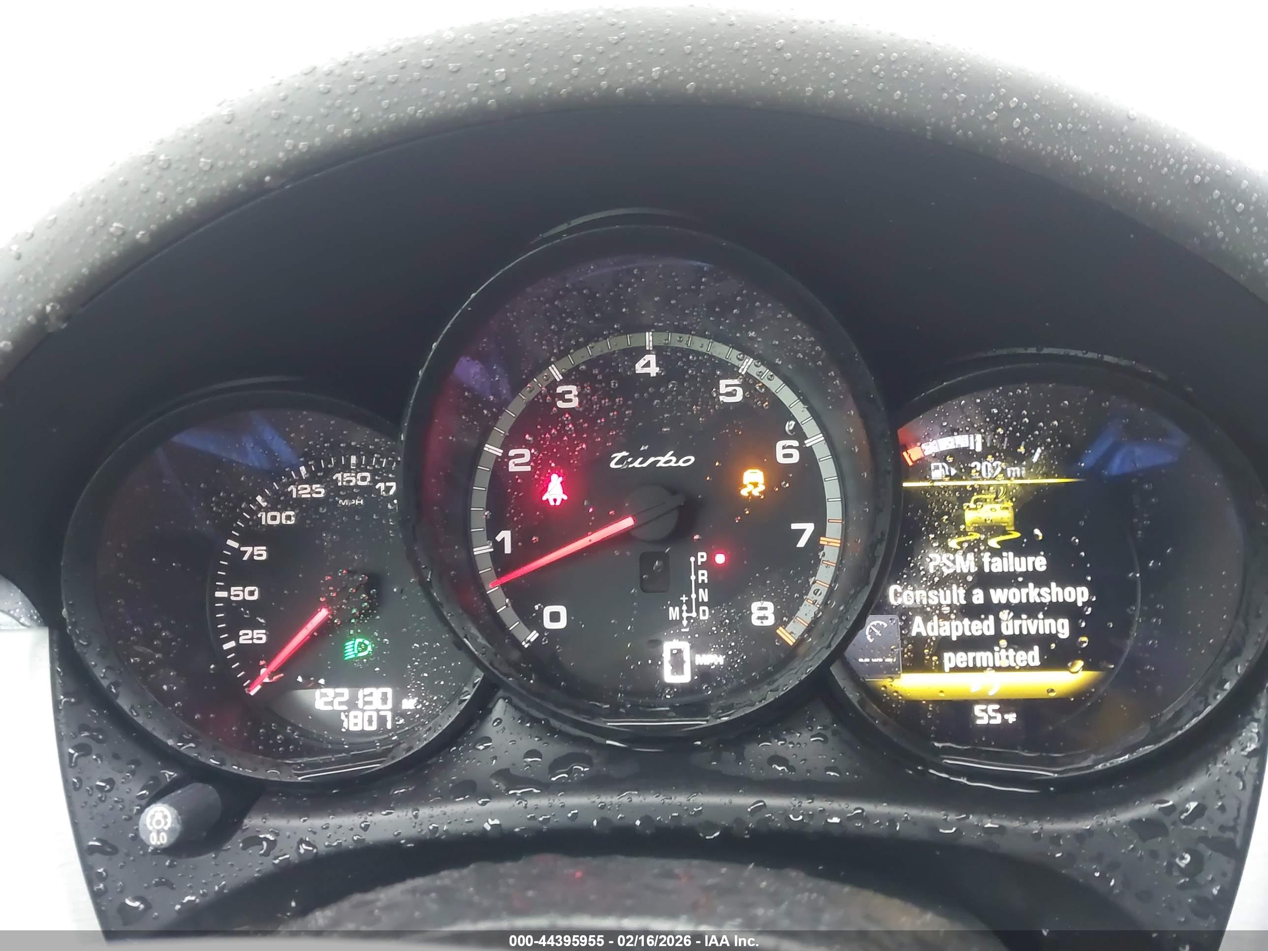 PORSCHE MACAN image 7