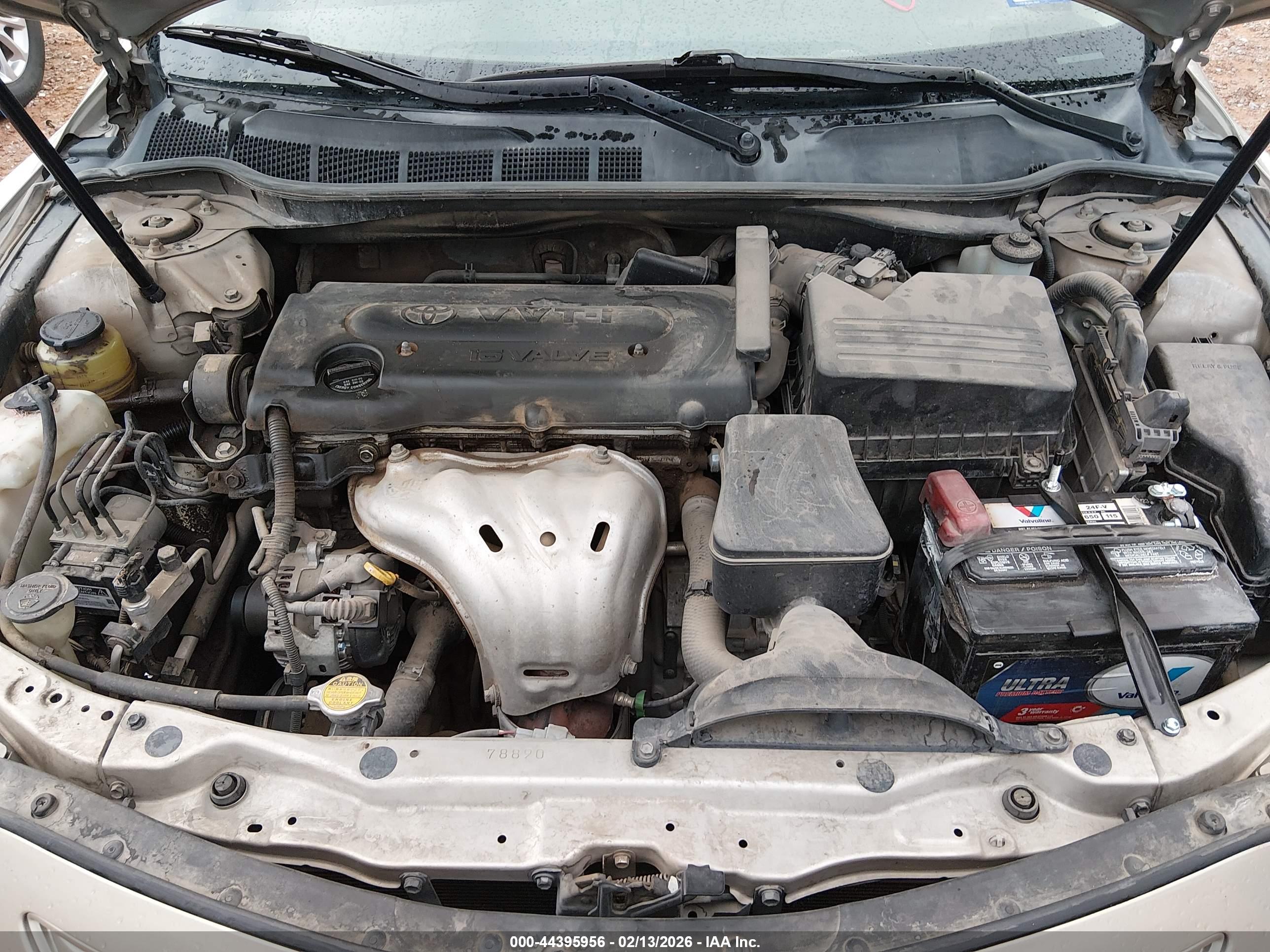 TOYOTA CAMRY image 10
