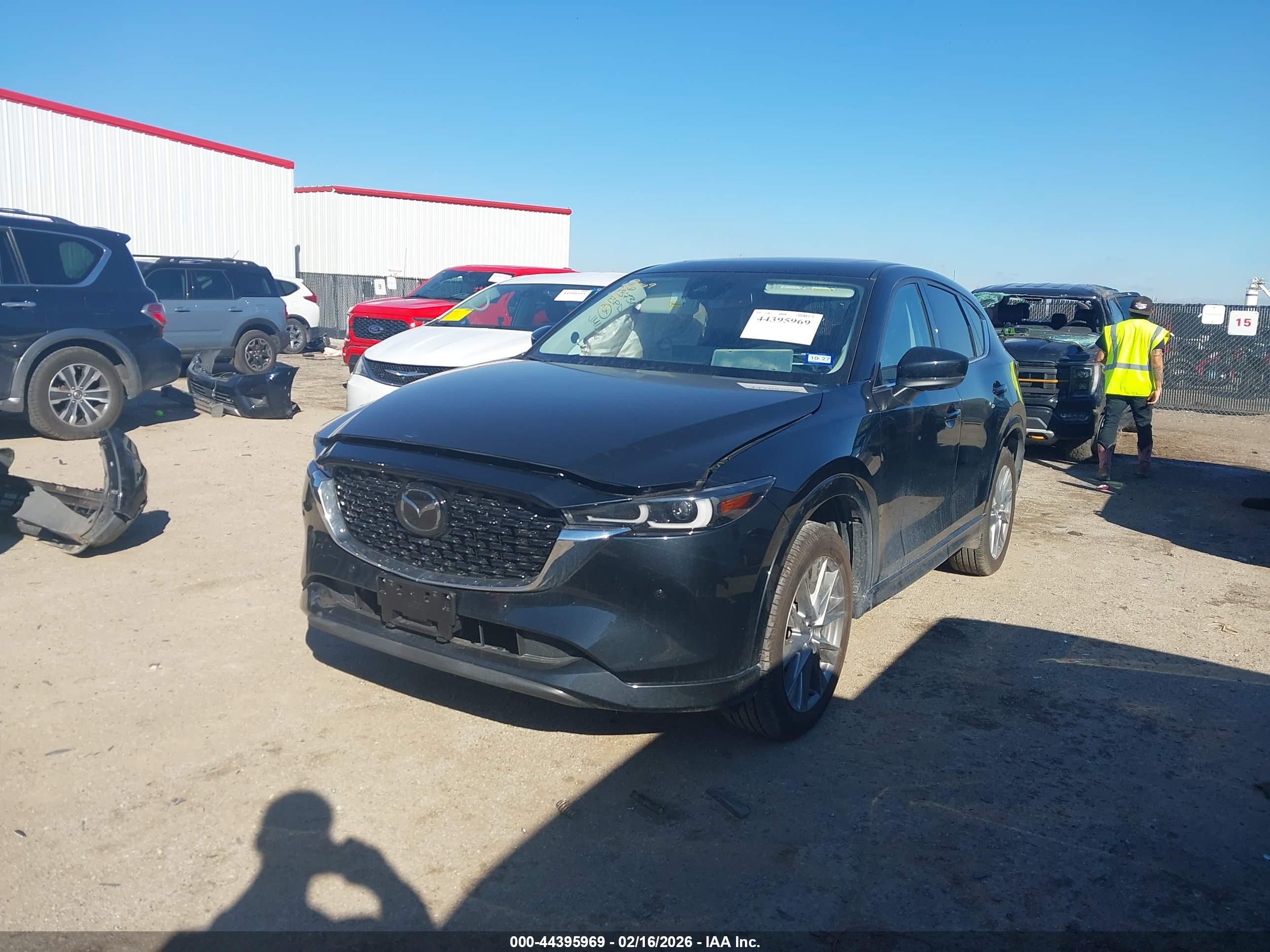 MAZDA CX-5 image 2