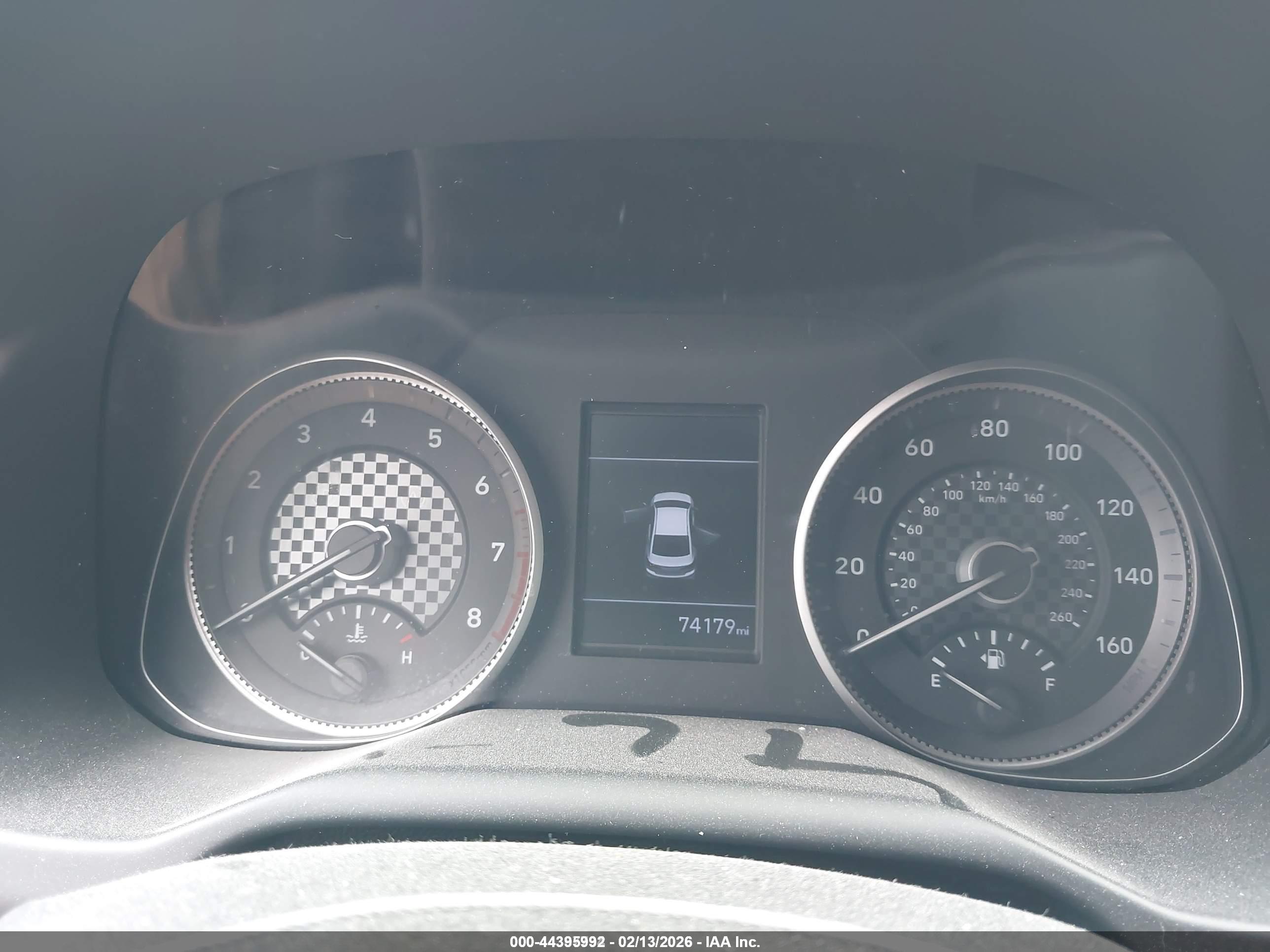 HYUNDAI ELANTRA image 7