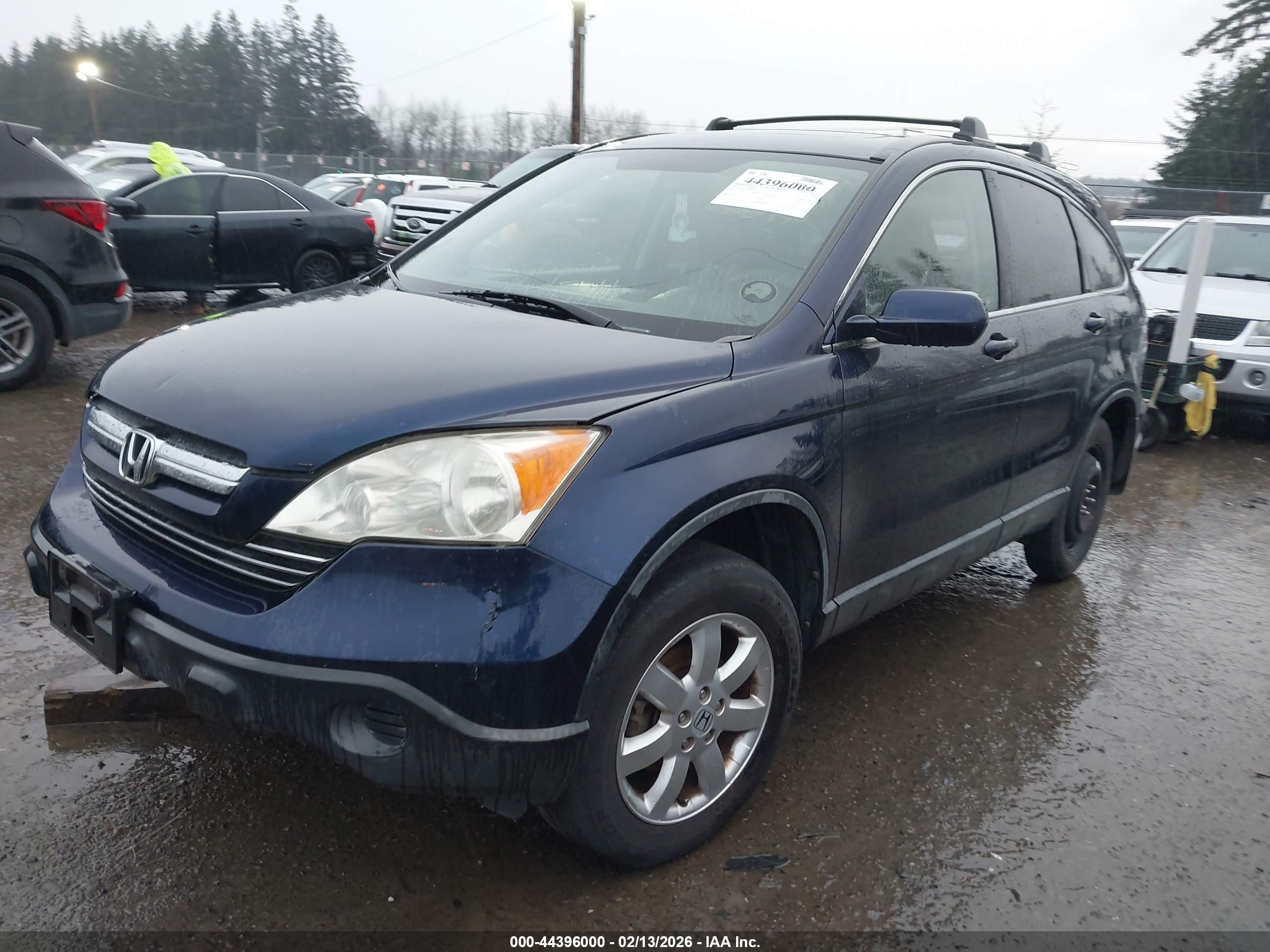 HONDA CR-V image 2