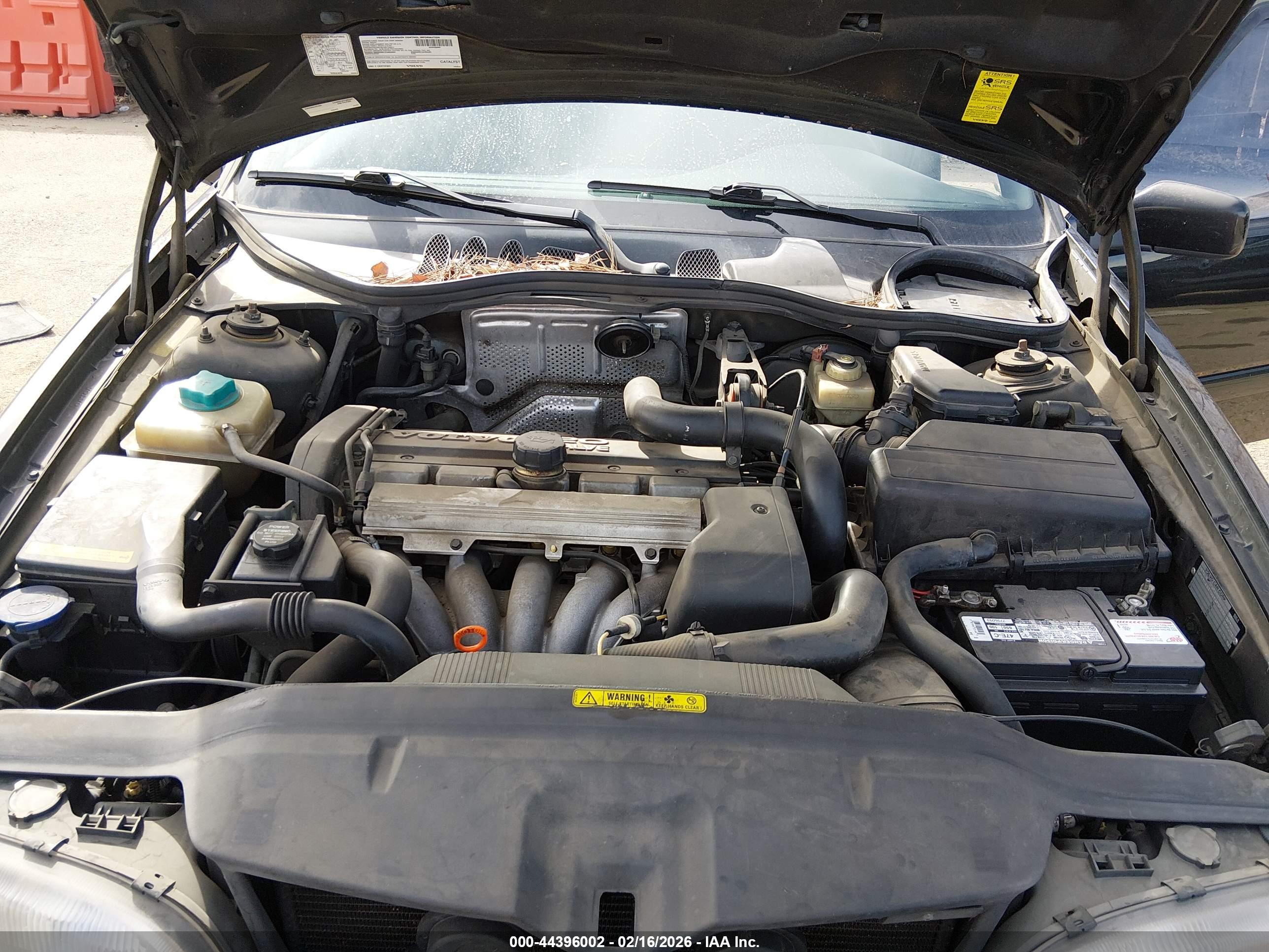 VOLVO S70 image 10