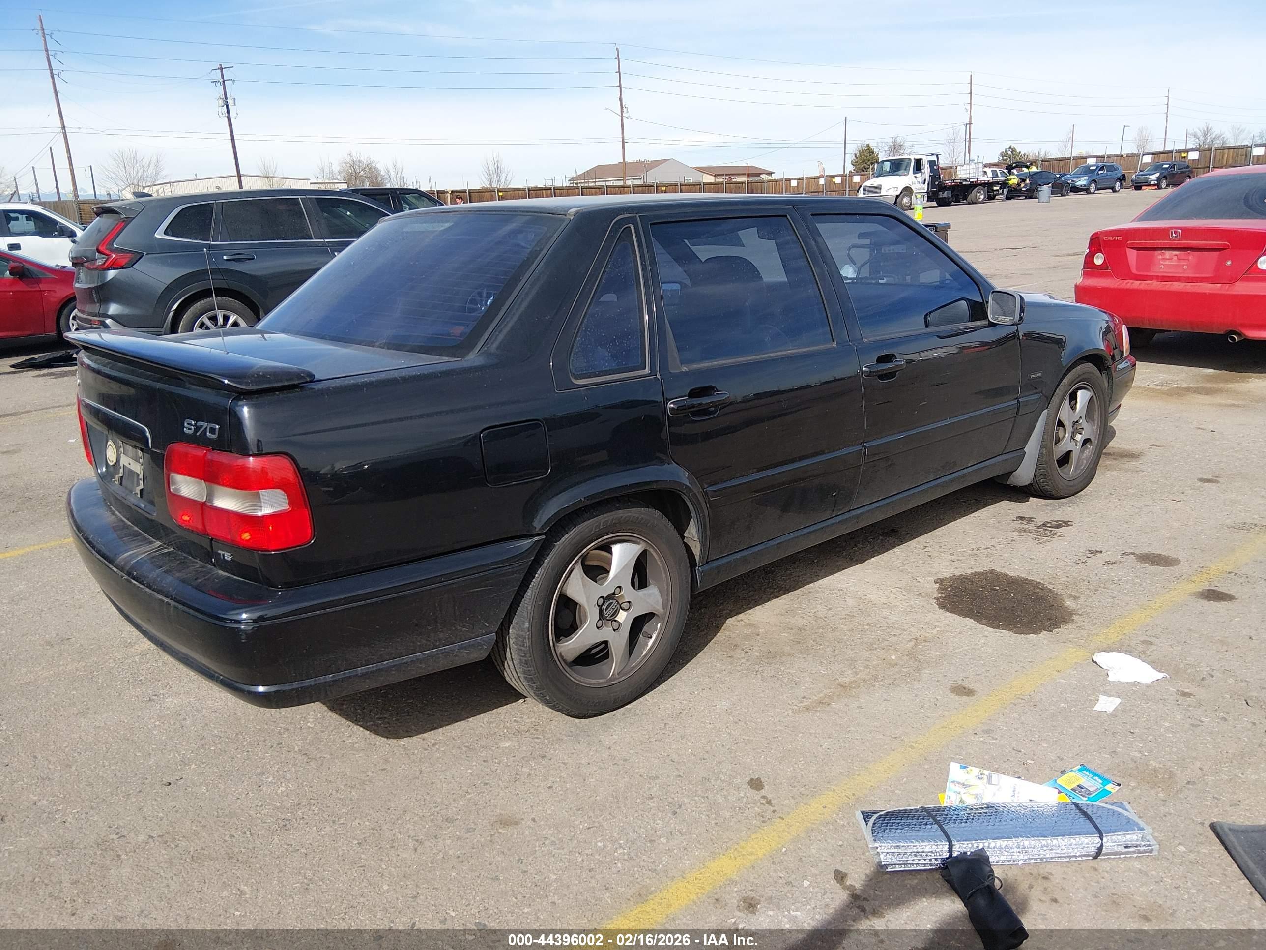 VOLVO S70 image 4