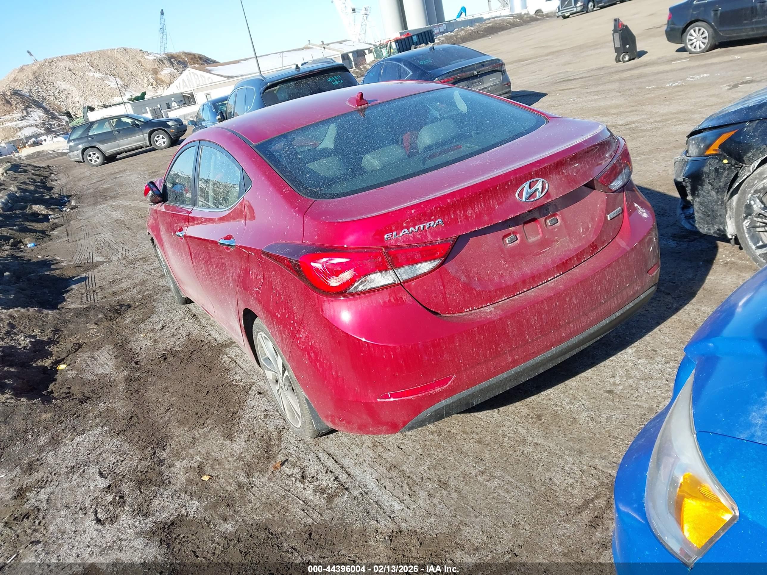 HYUNDAI ELANTRA image 3