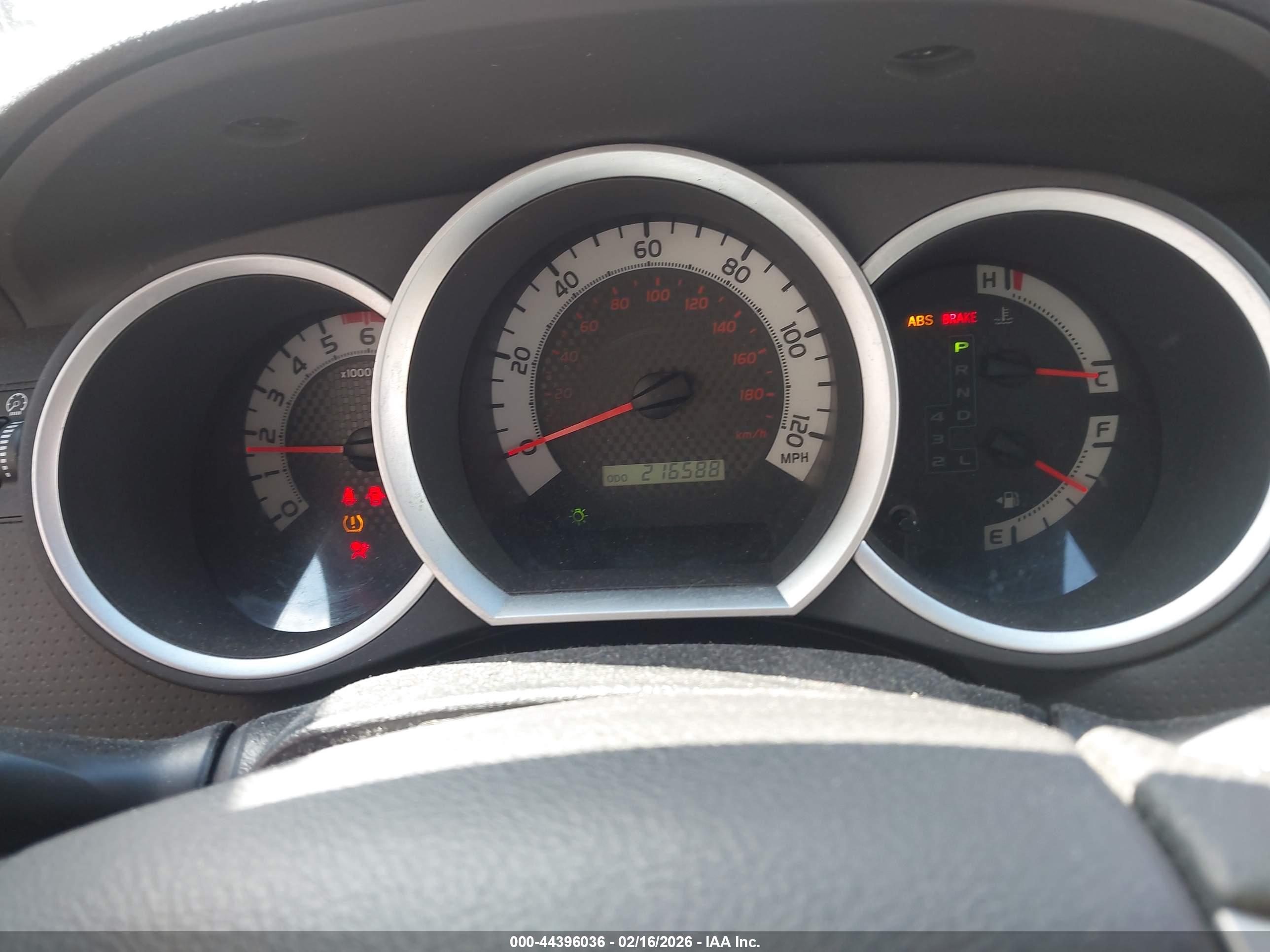 TOYOTA TACOMA image 7