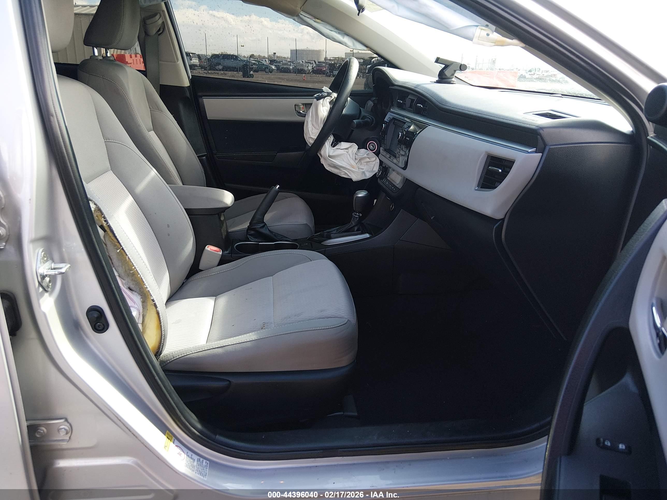TOYOTA COROLLA image 5