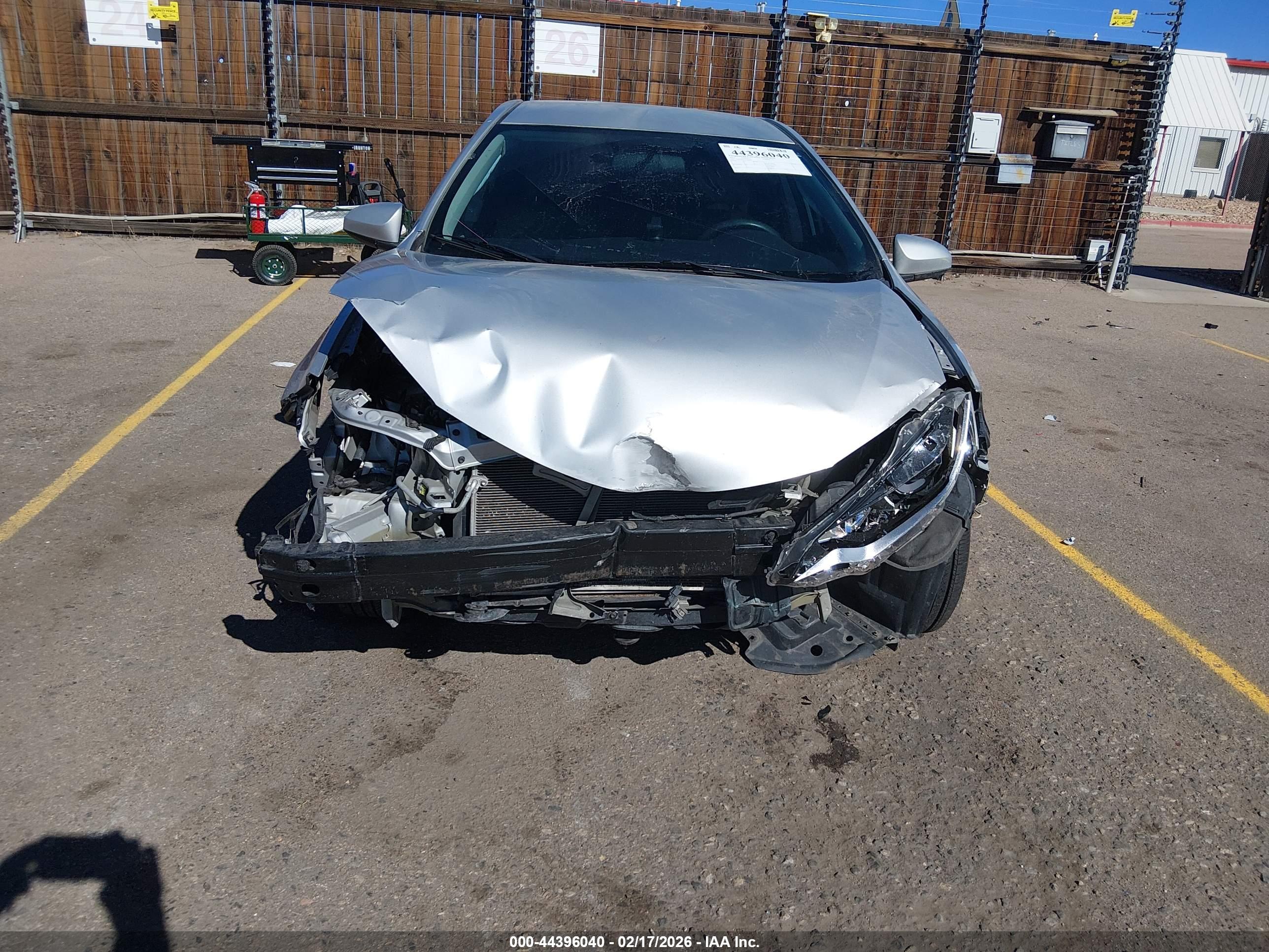 TOYOTA COROLLA image 6