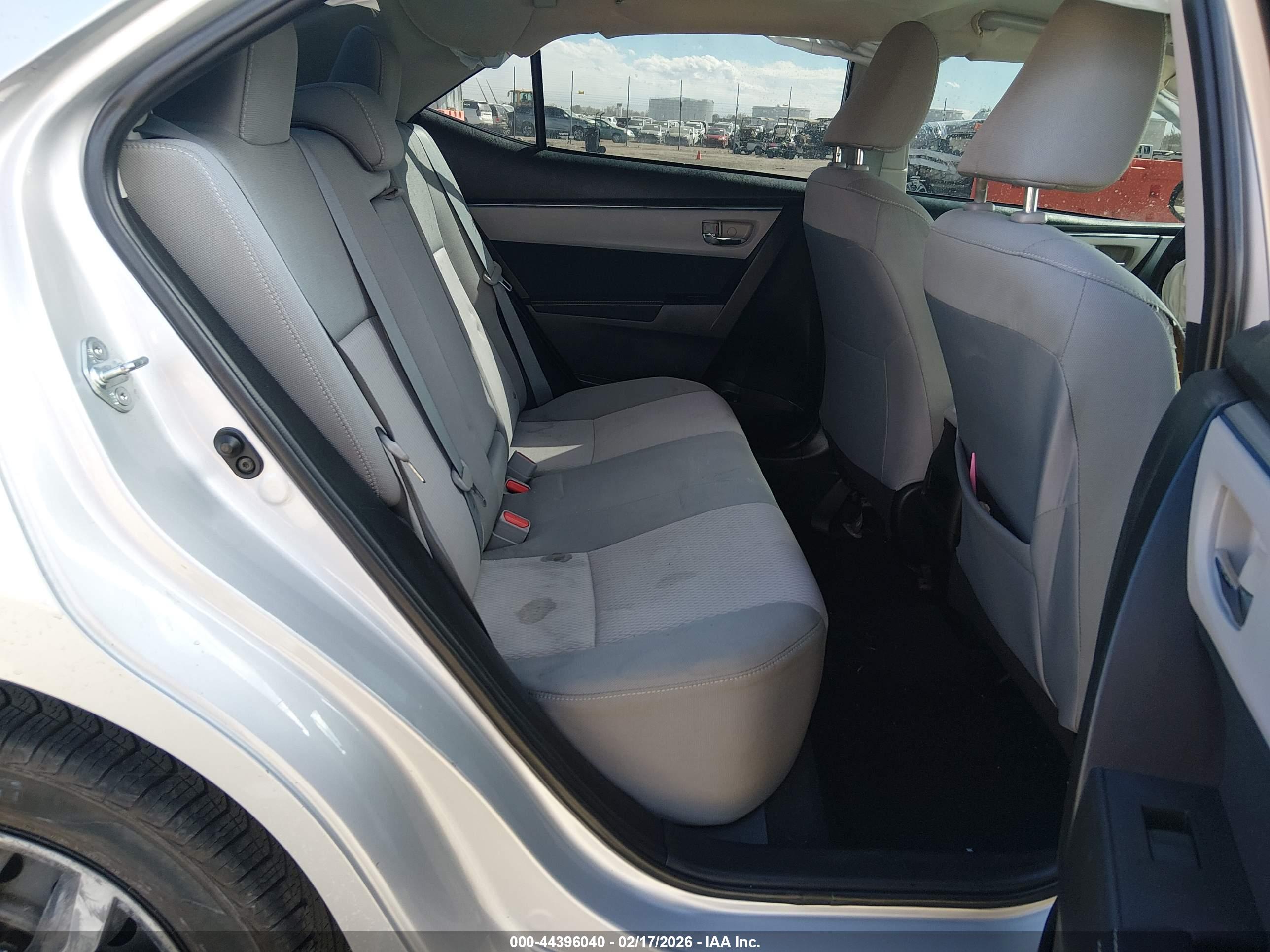 TOYOTA COROLLA image 8