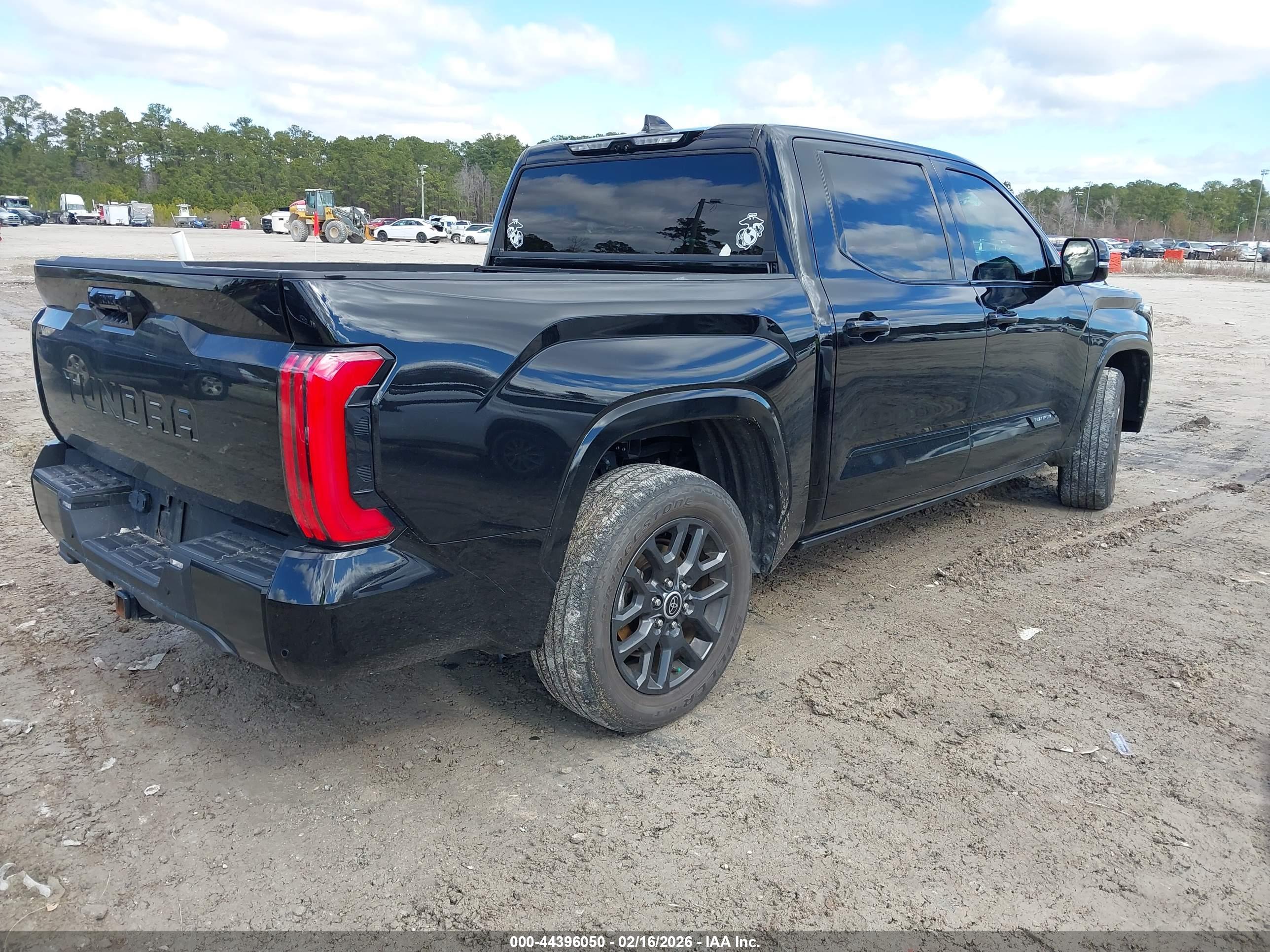 TOYOTA TUNDRA image 4