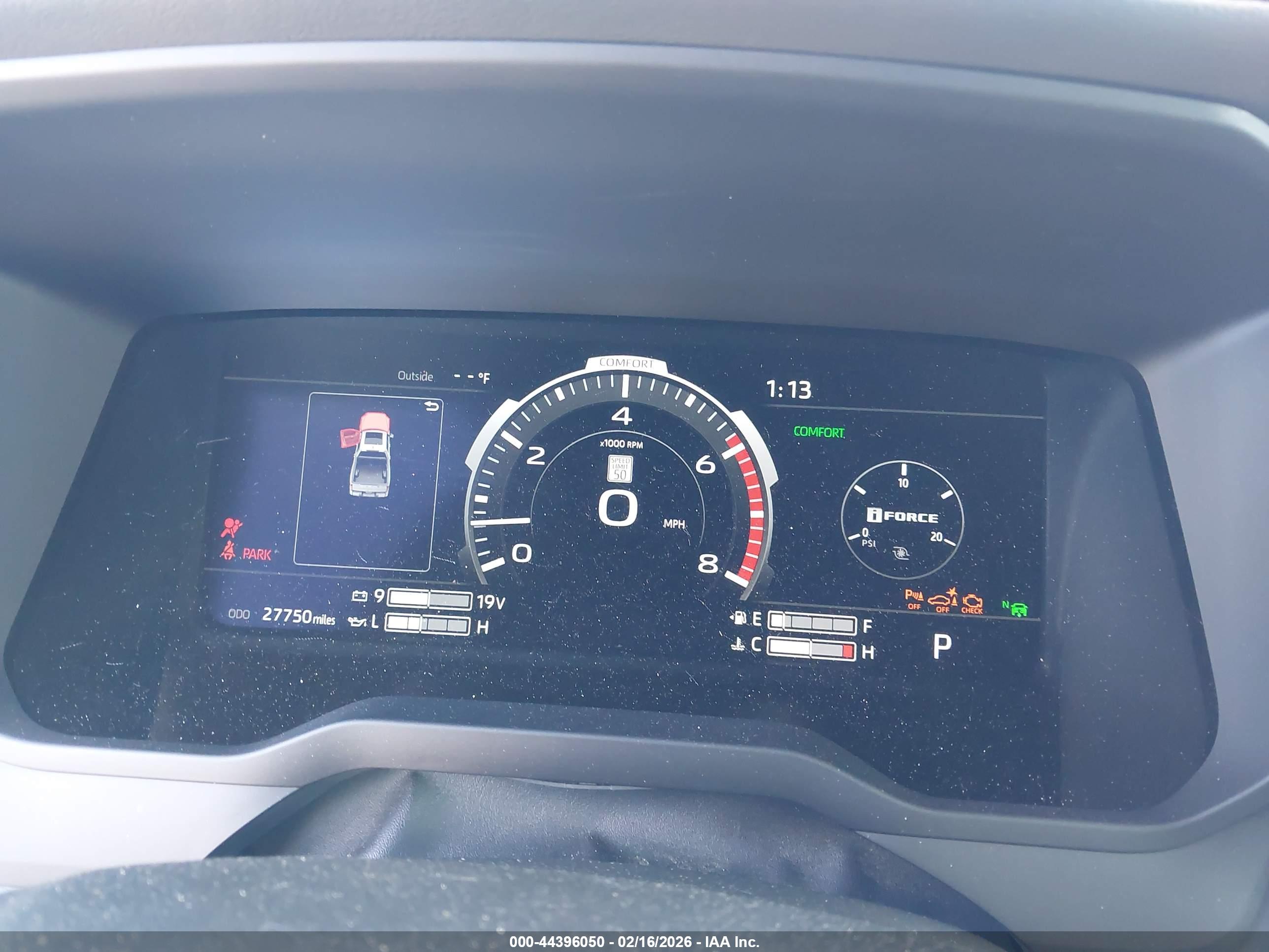 TOYOTA TUNDRA image 7