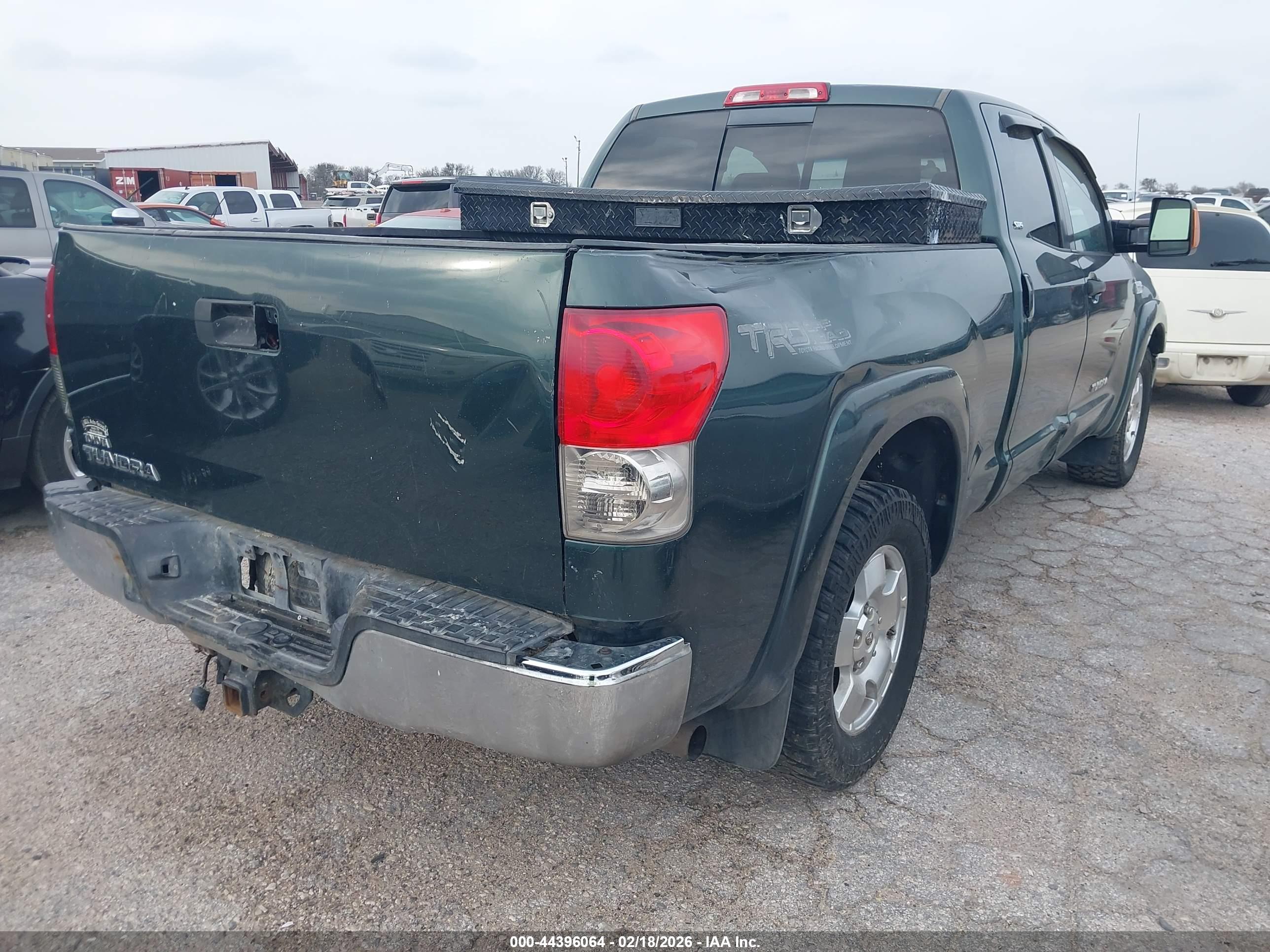 TOYOTA TUNDRA image 4