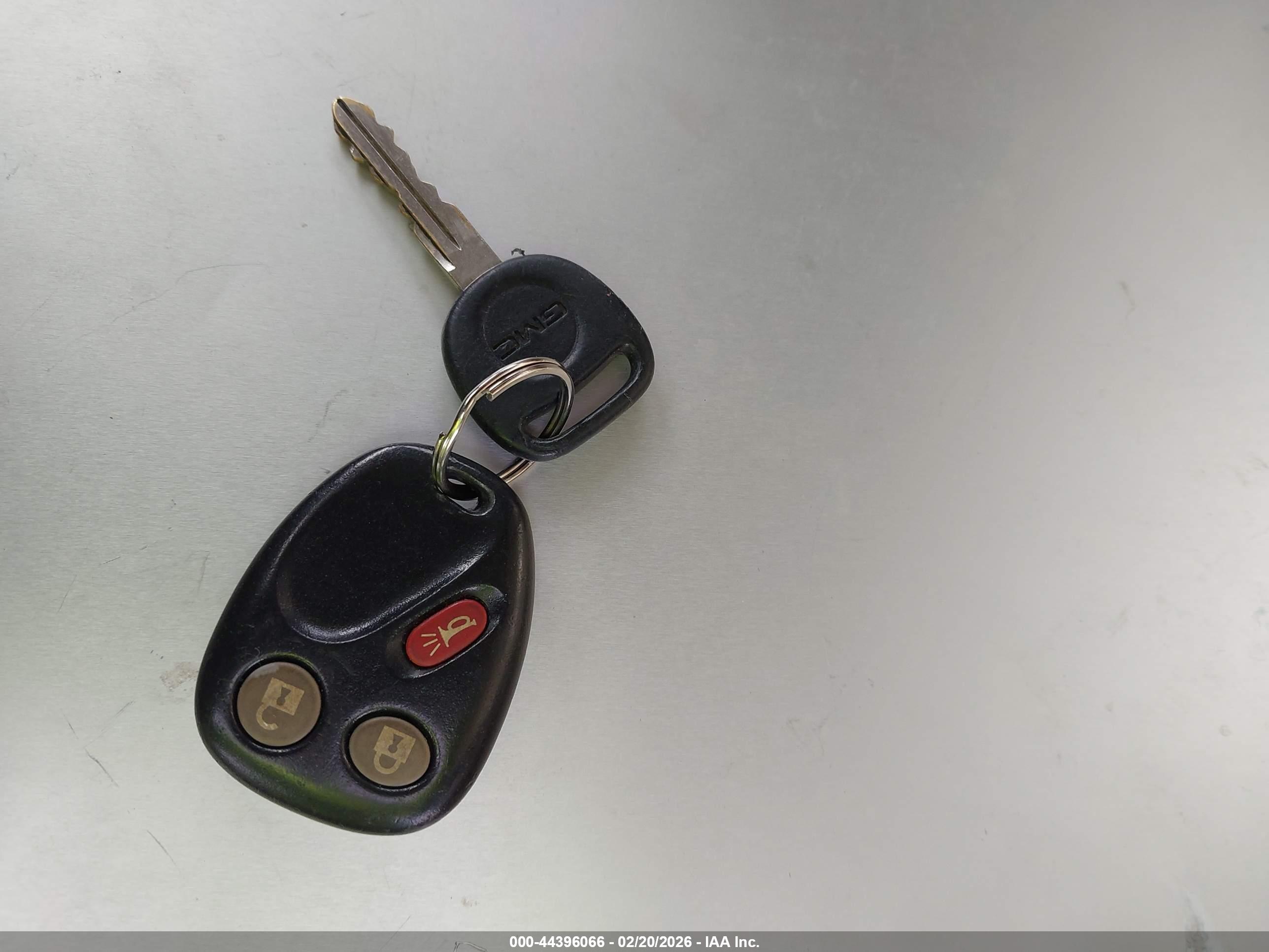 GMC YUKON image 11