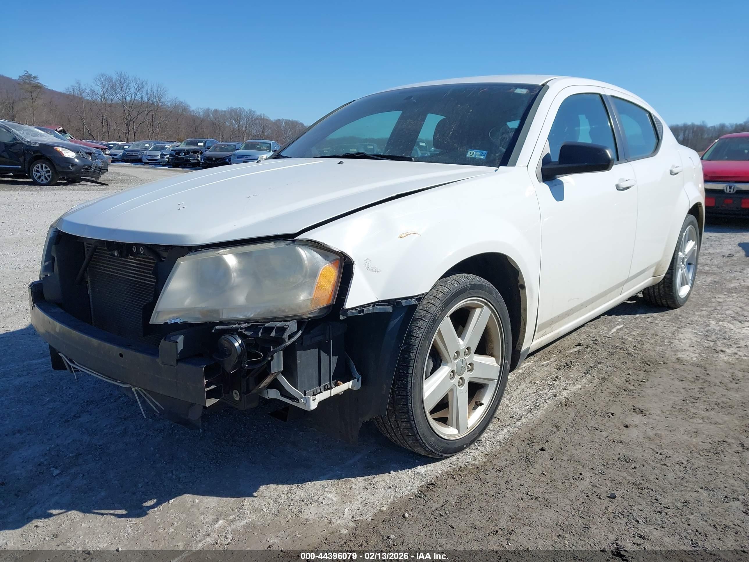 DODGE AVENGER image 6