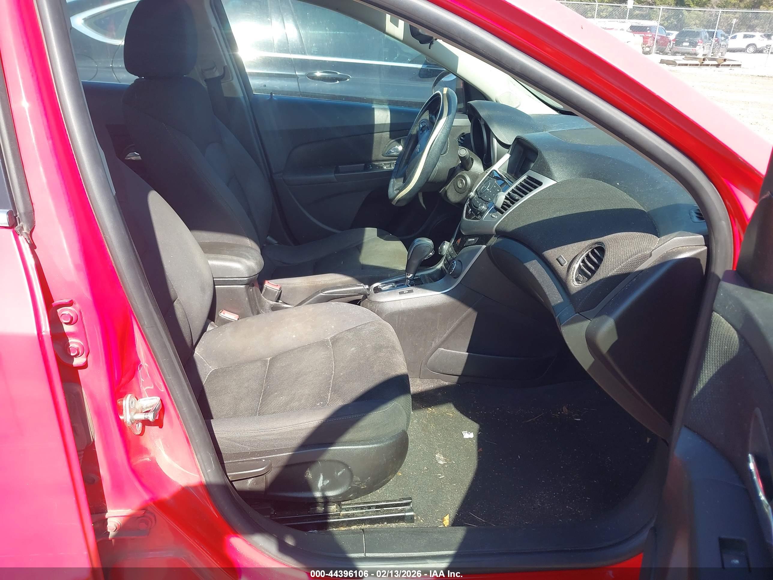 CHEVROLET CRUZE image 5