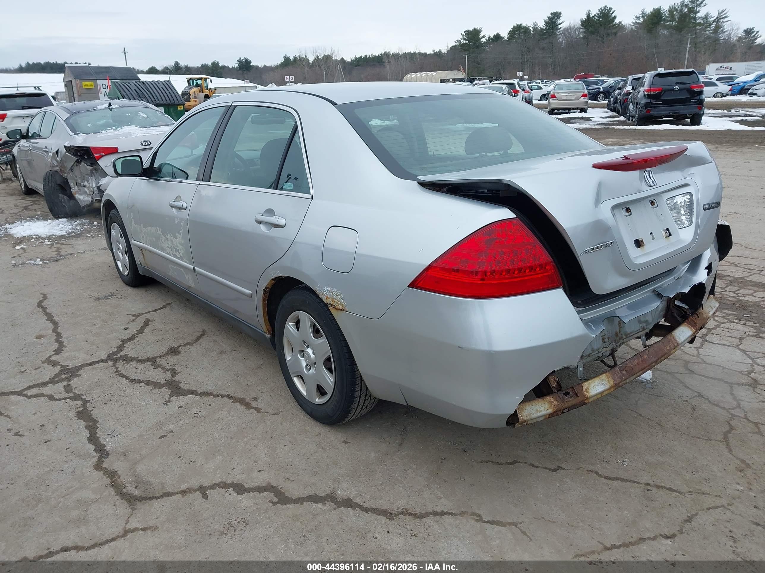 HONDA ACCORD image 3