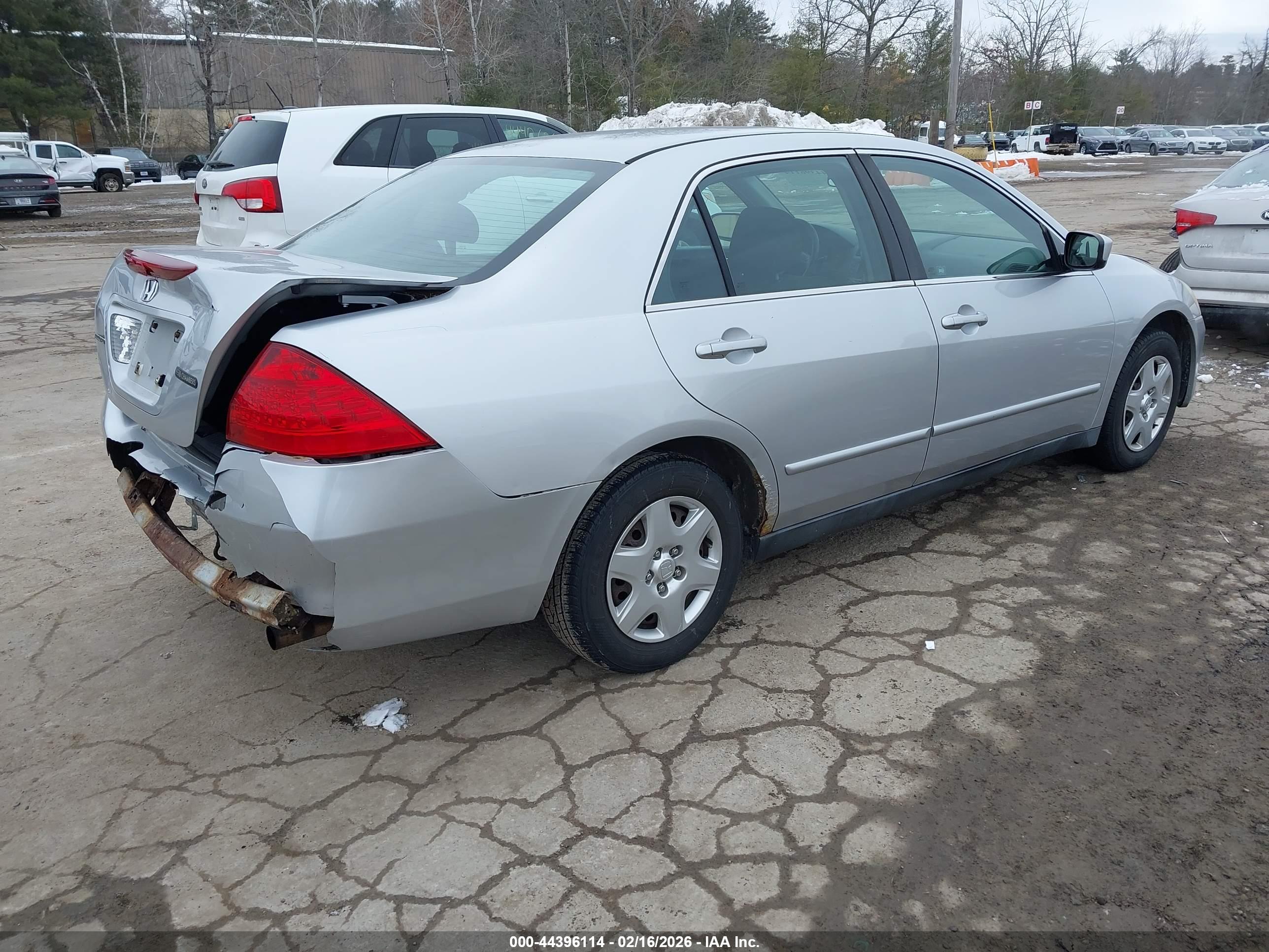 HONDA ACCORD image 4