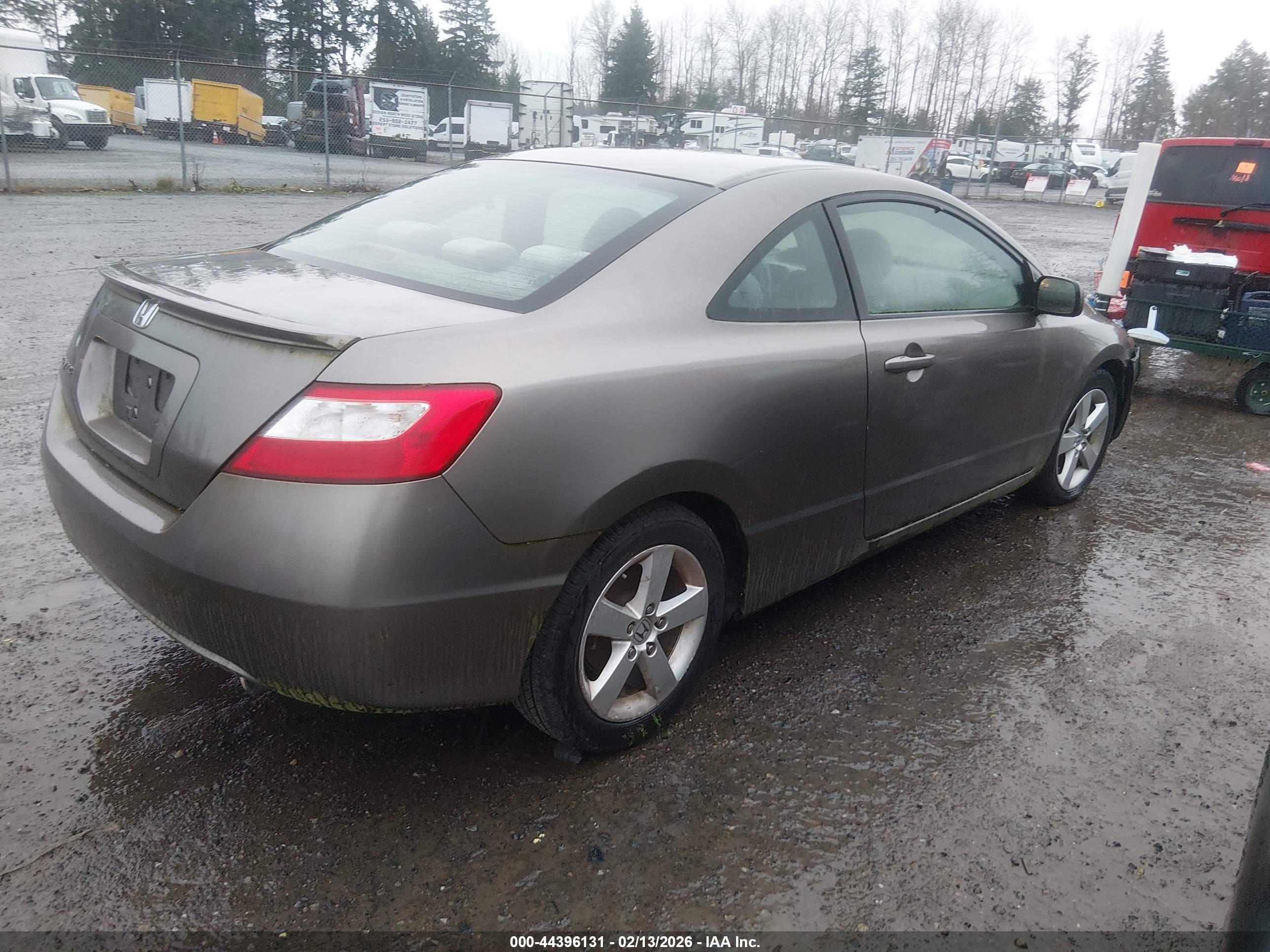 HONDA CIVIC image 4