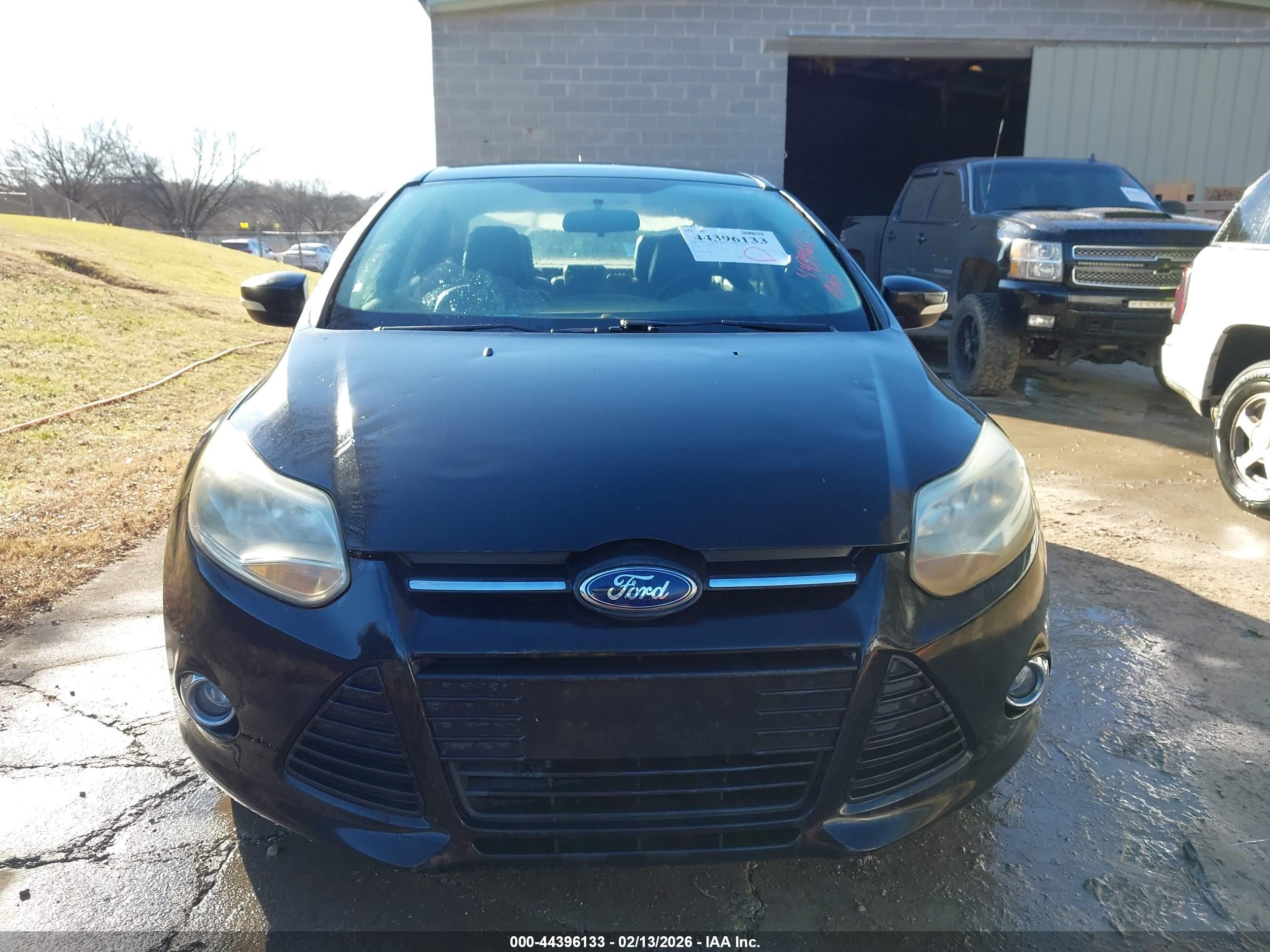 FORD FOCUS image 6