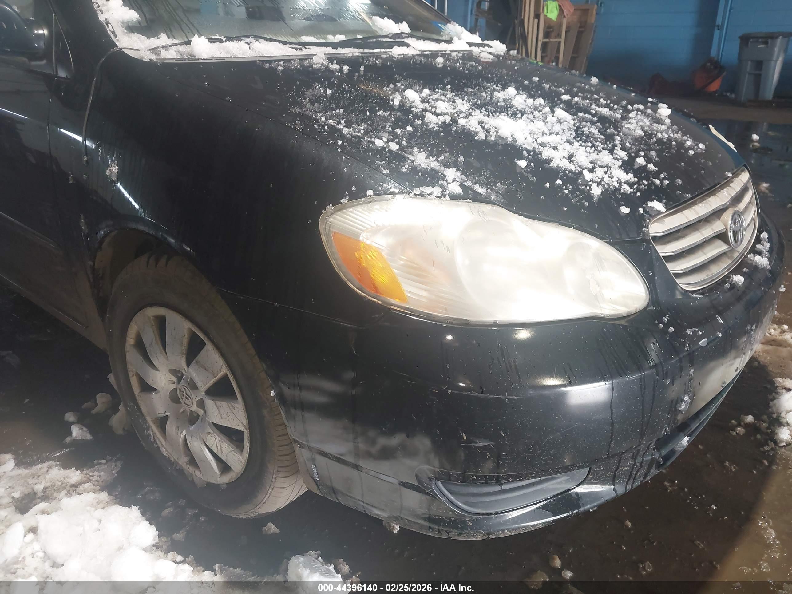 TOYOTA COROLLA image 6