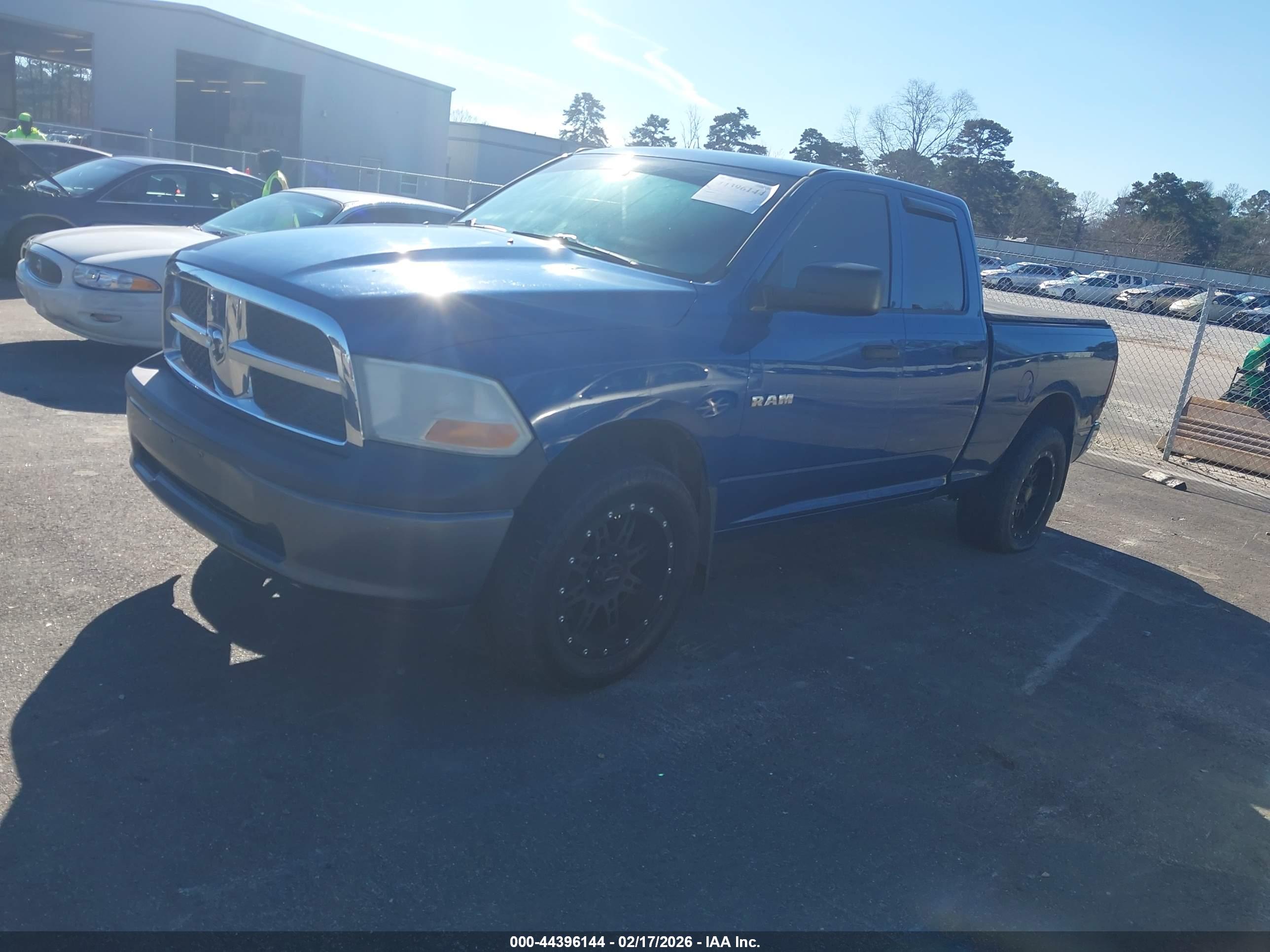 DODGE RAM image 2