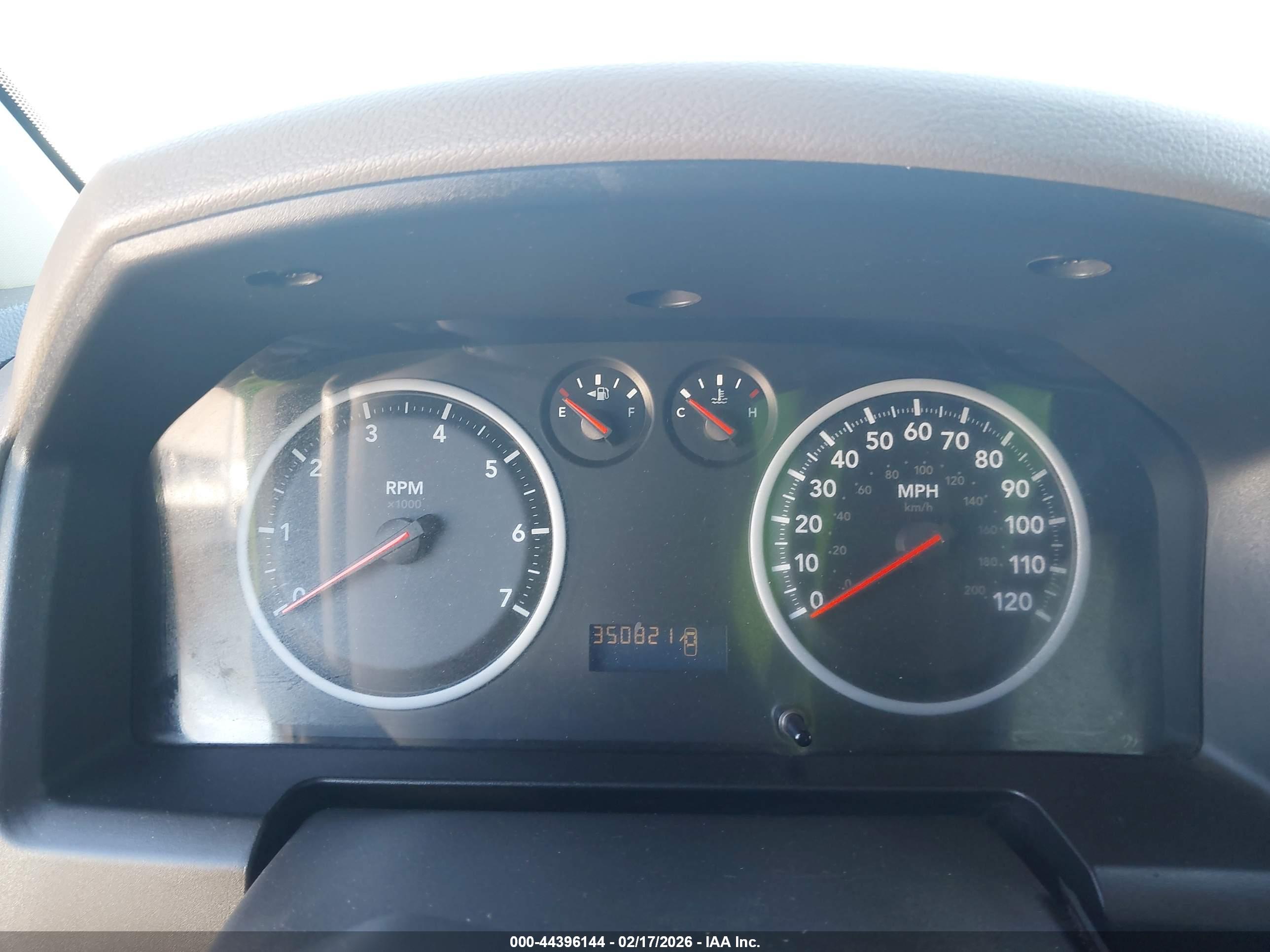 DODGE RAM image 7