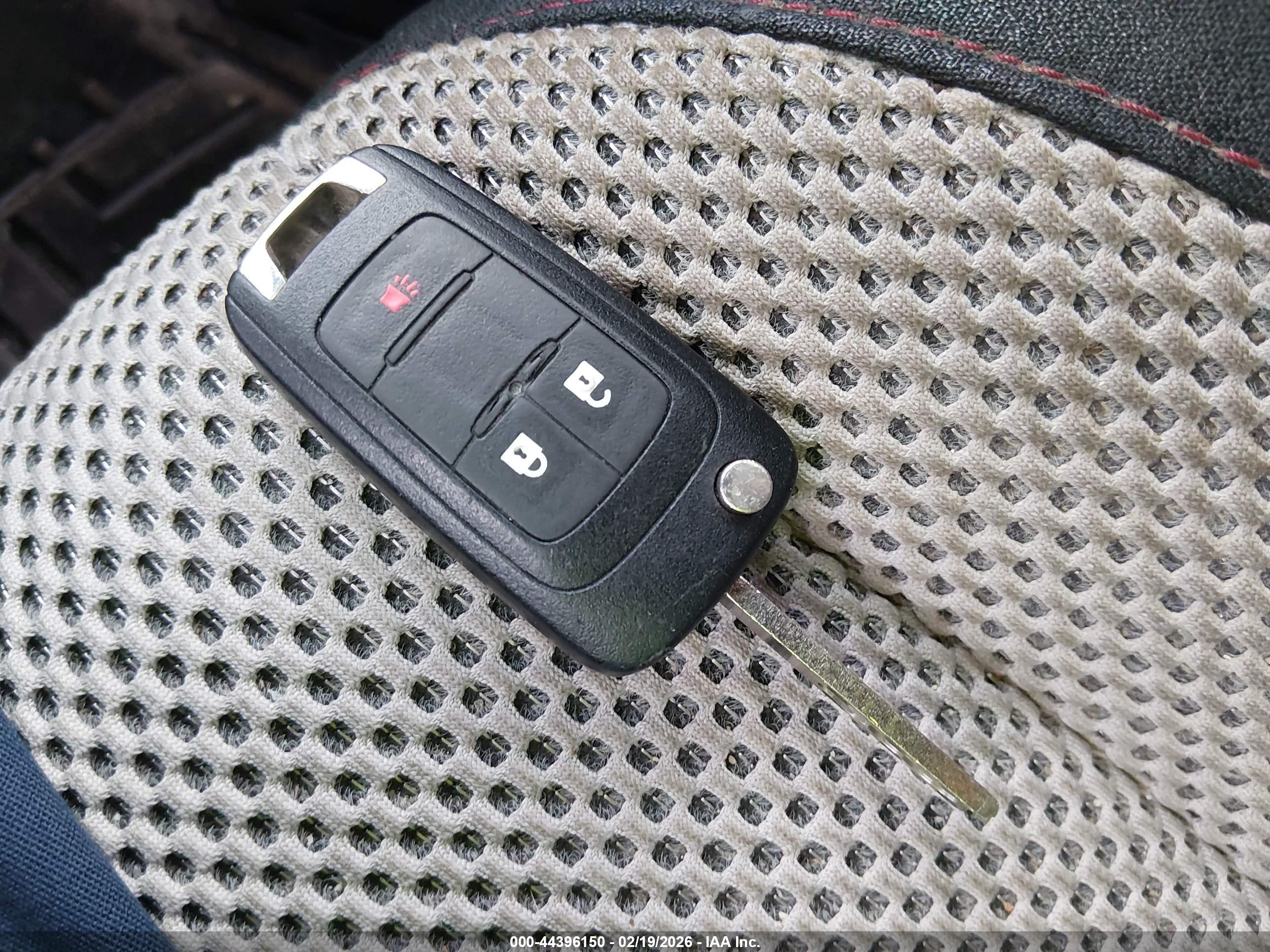 CHEVROLET EQUINOX image 11