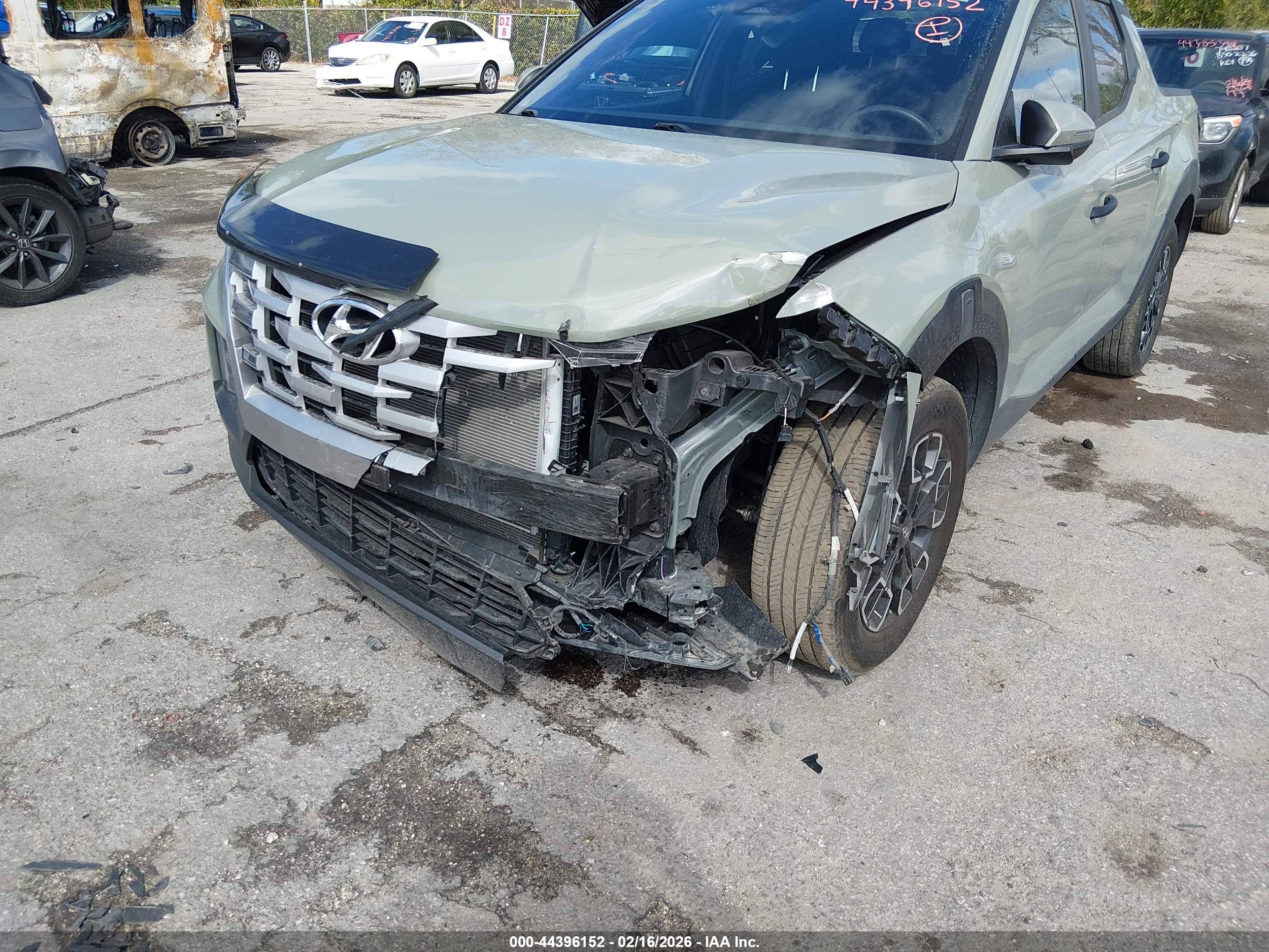 HYUNDAI SANTA image 6