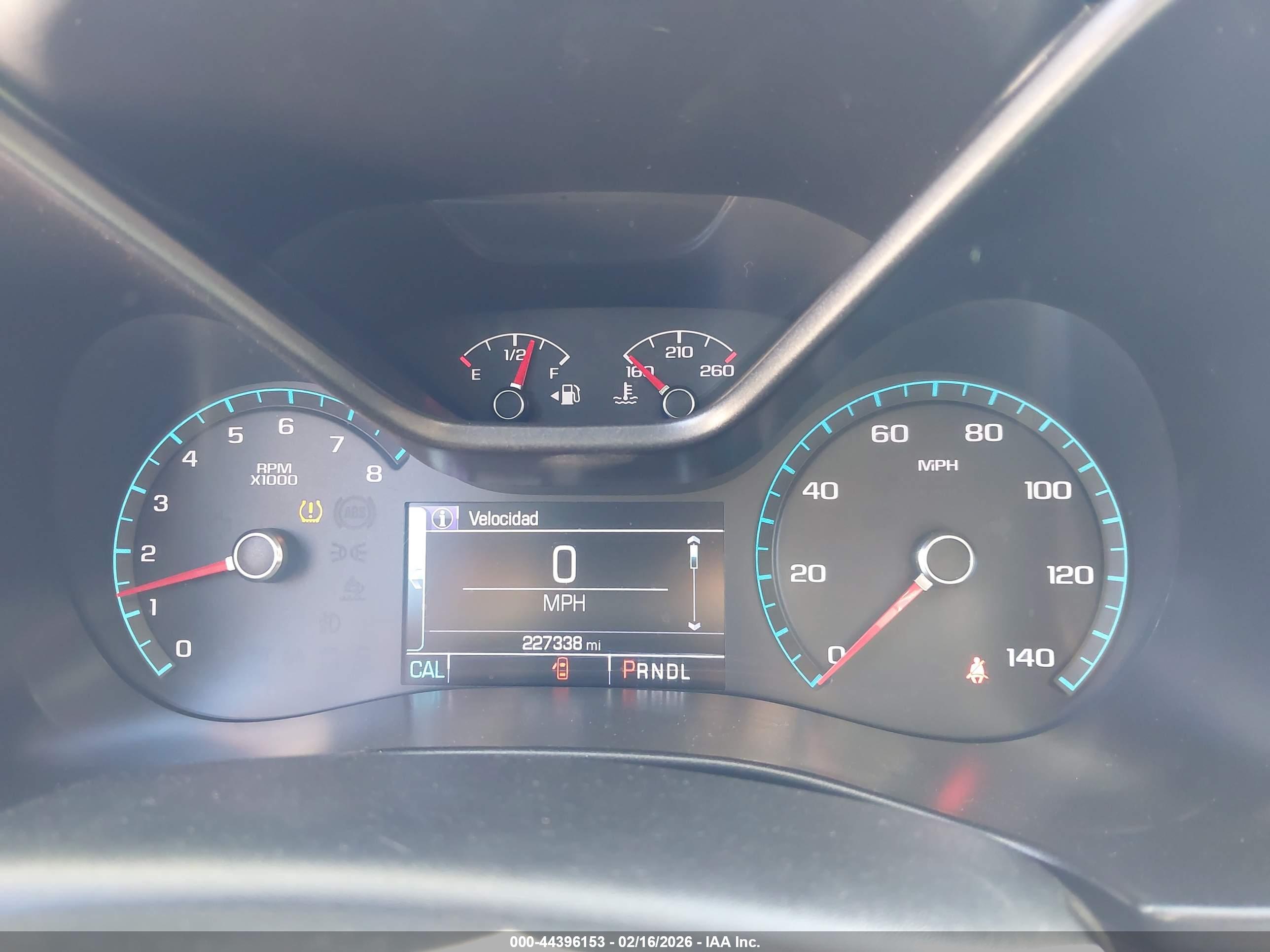 CHEVROLET COLORADO image 7