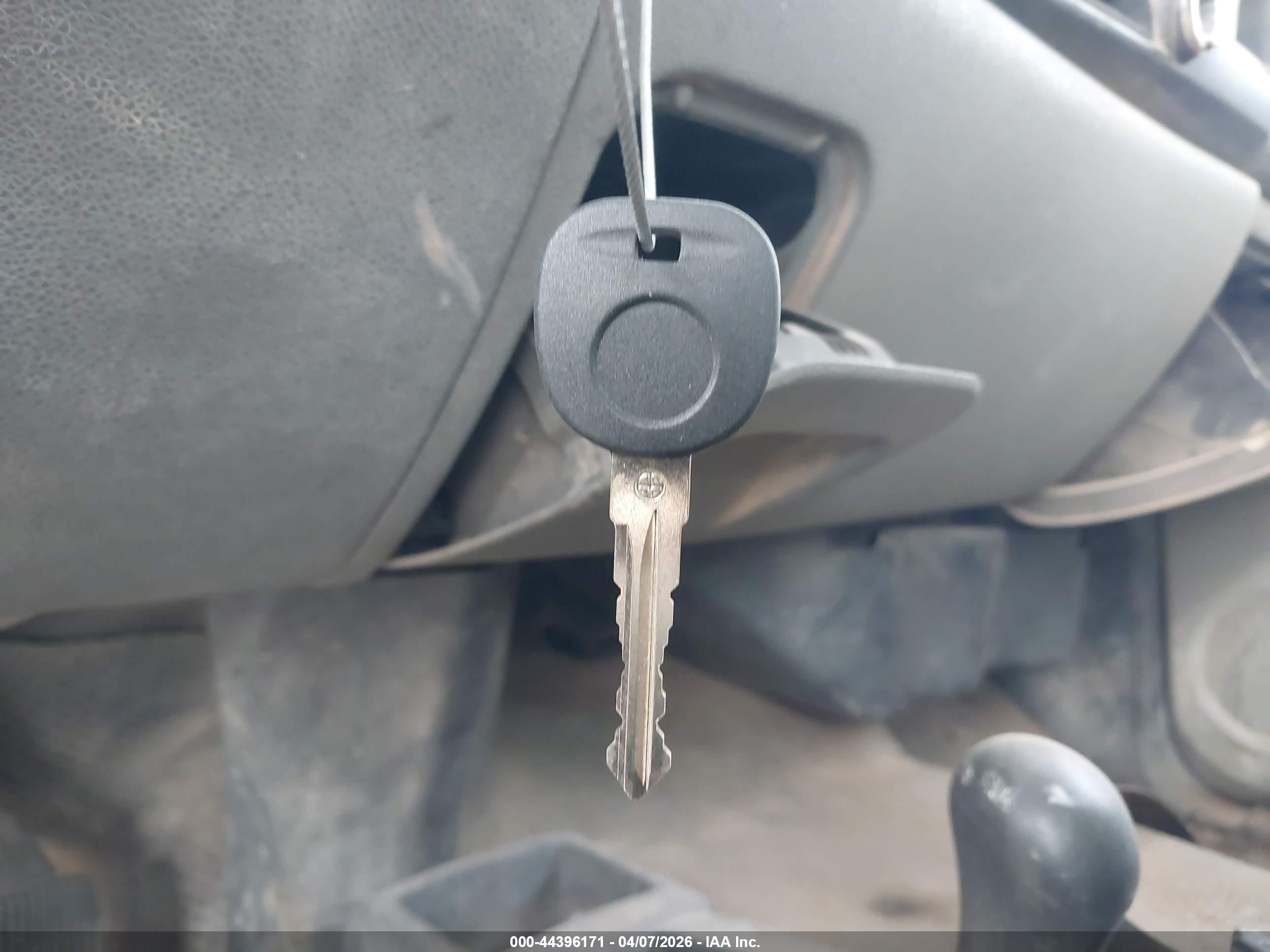 CHEVROLET SILVERADO image 11
