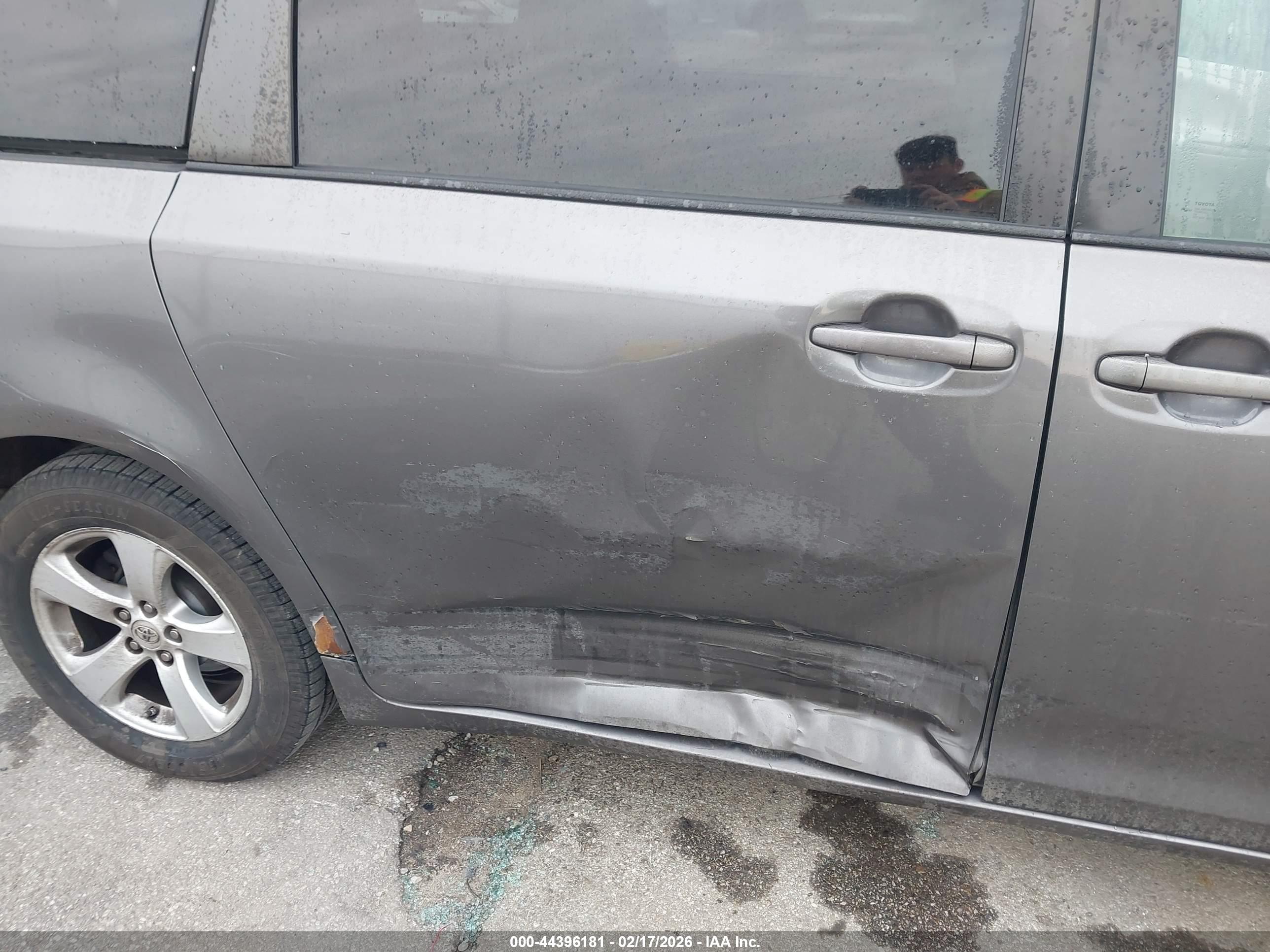 TOYOTA SIENNA image 6
