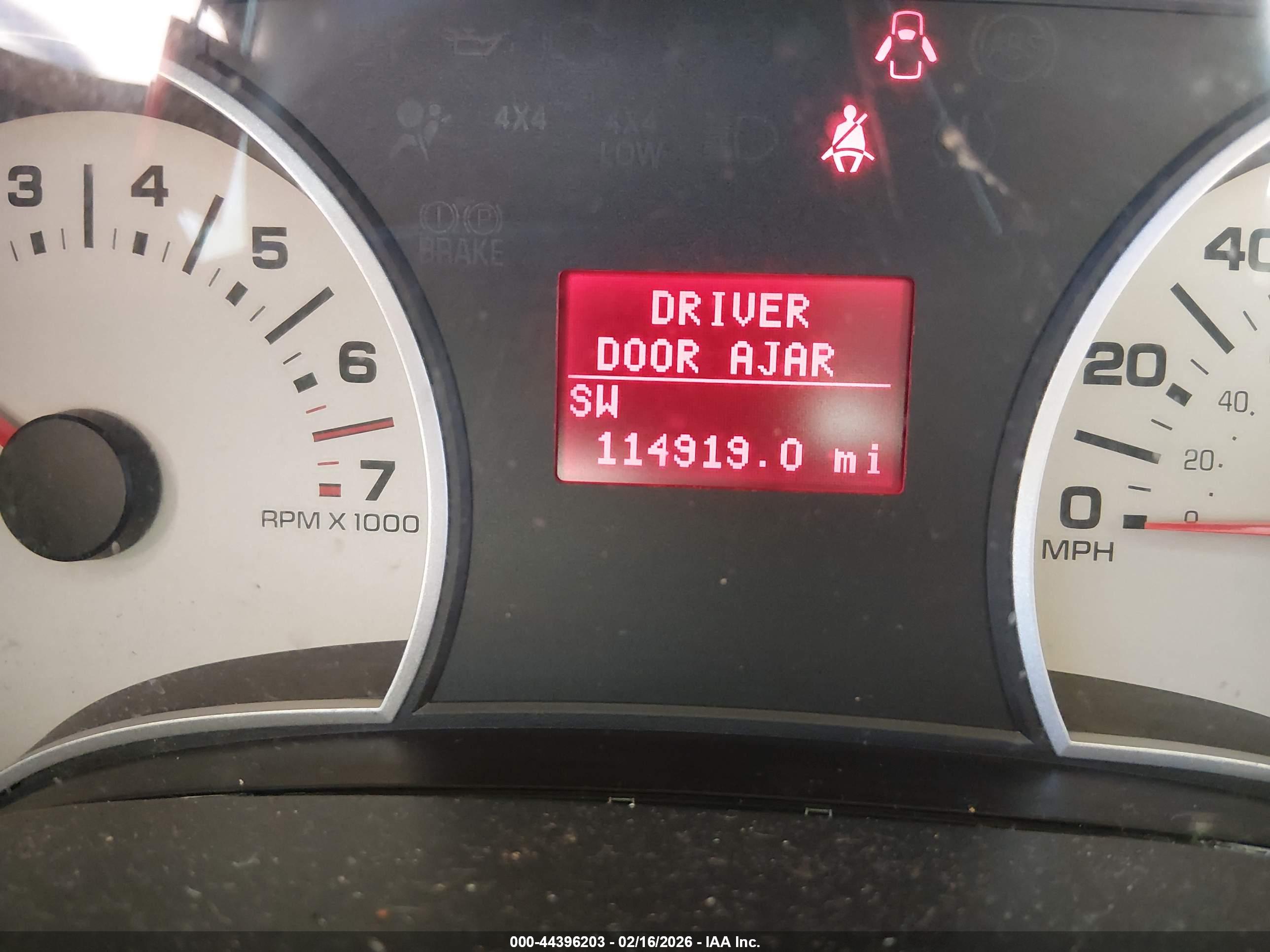 FORD EXPLORER image 7