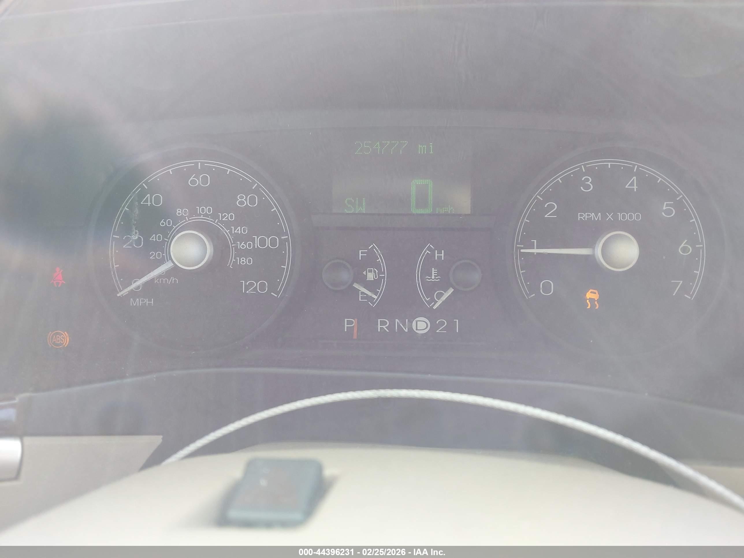 LINCOLN TOWN image 7