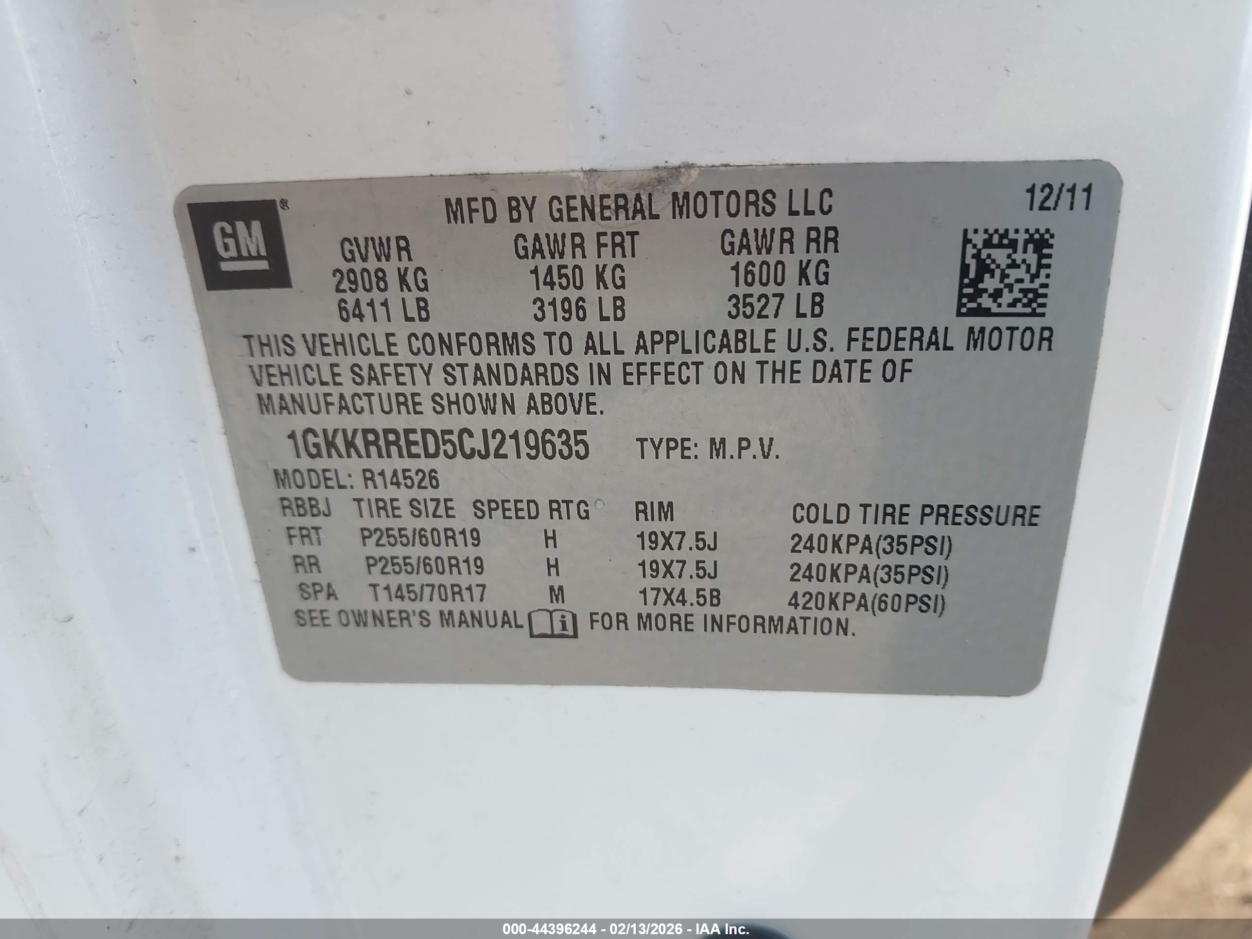 GMC ACADIA image 9