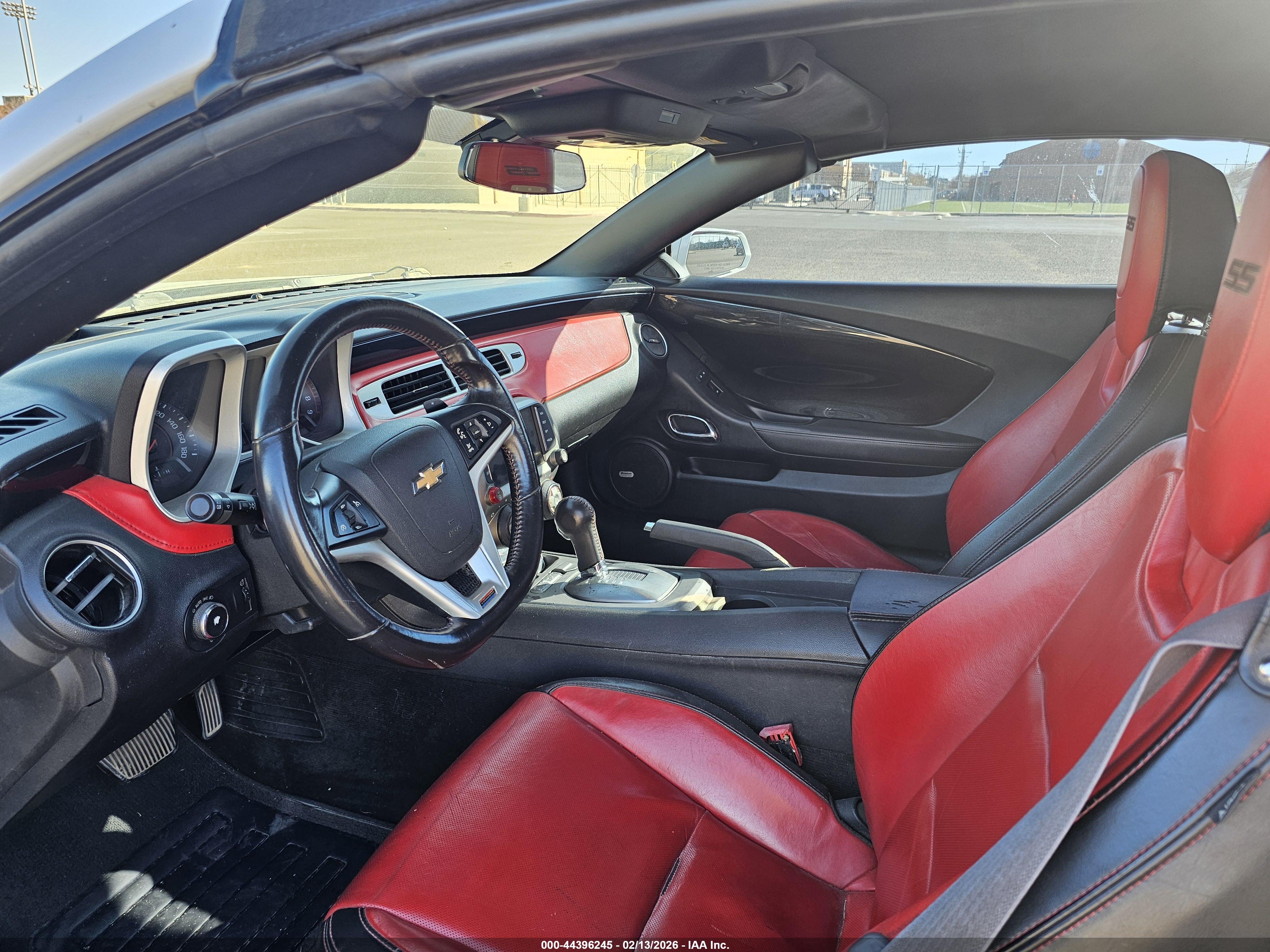 CHEVROLET CAMARO image 5