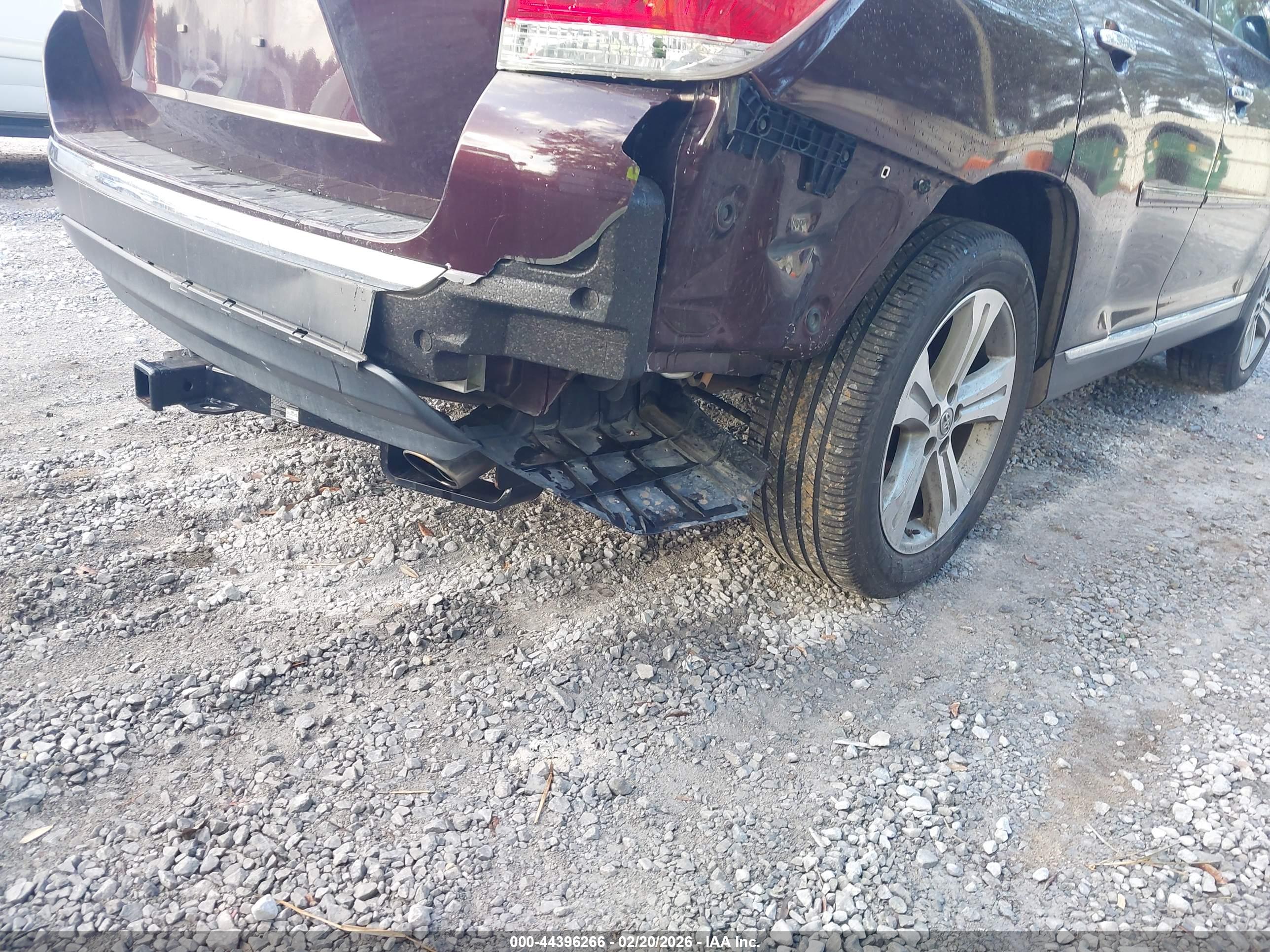 TOYOTA HIGHLANDER image 6