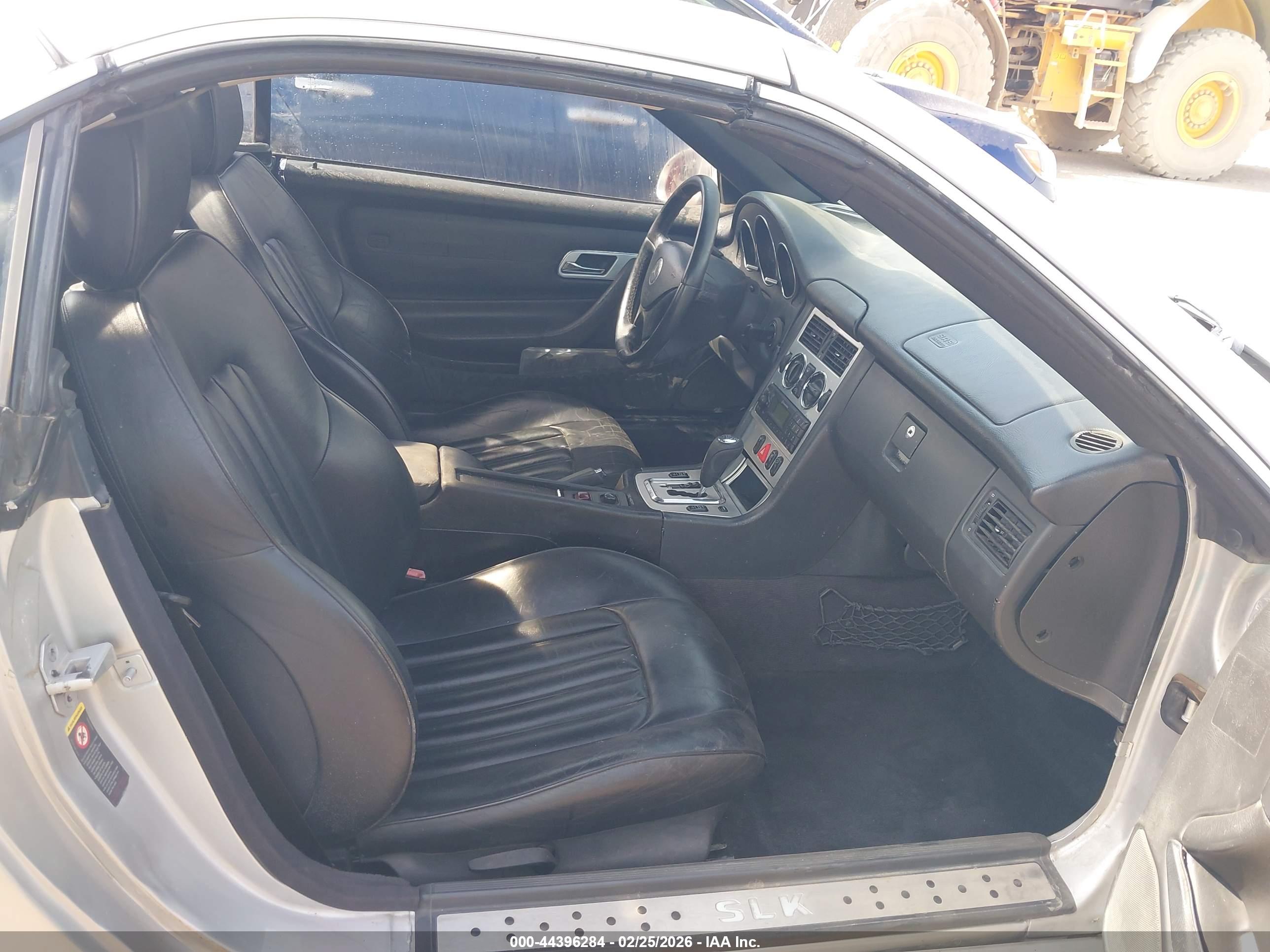 MERCEDES-BENZ SLK image 5