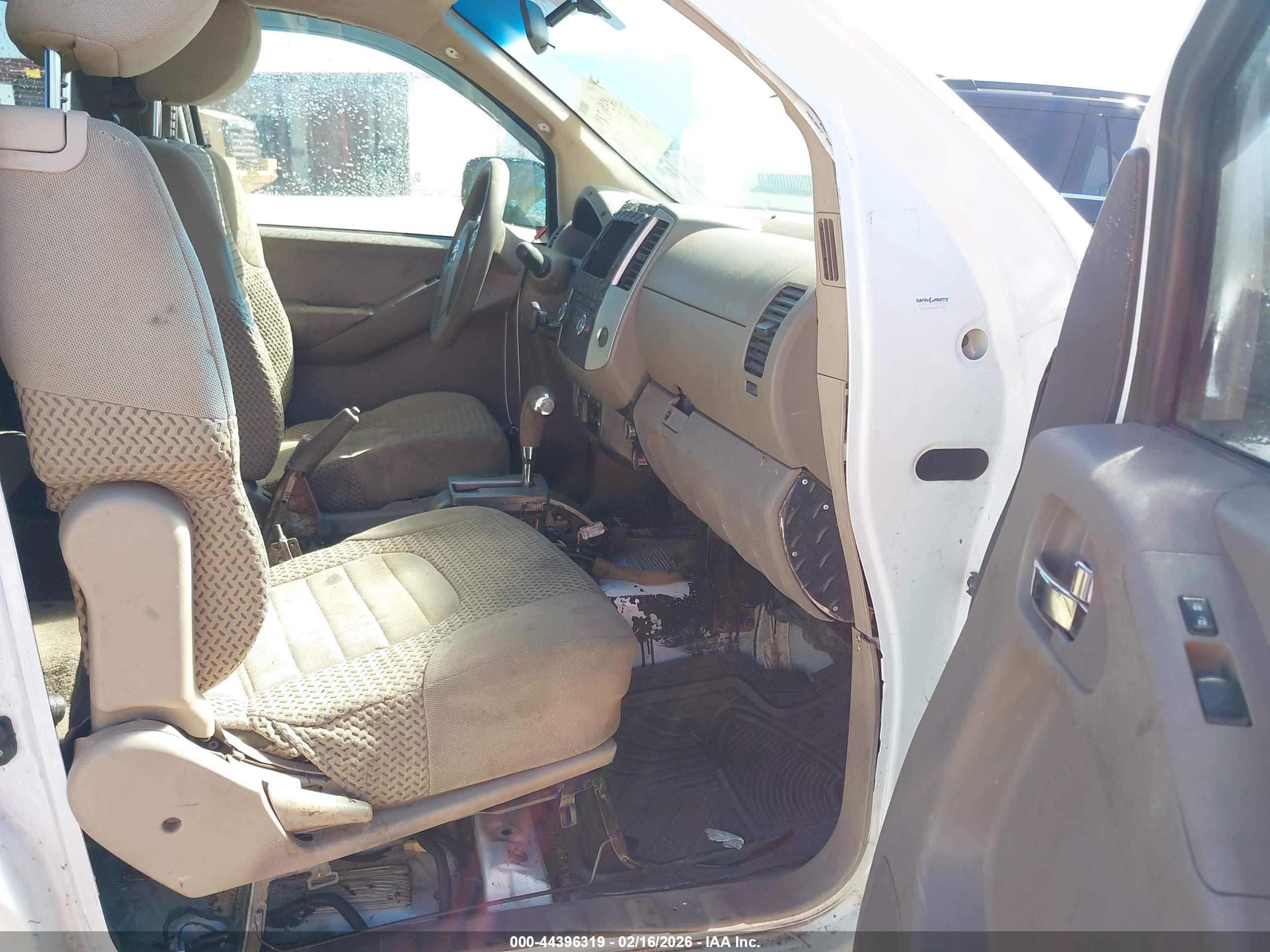 NISSAN FRONTIER image 5